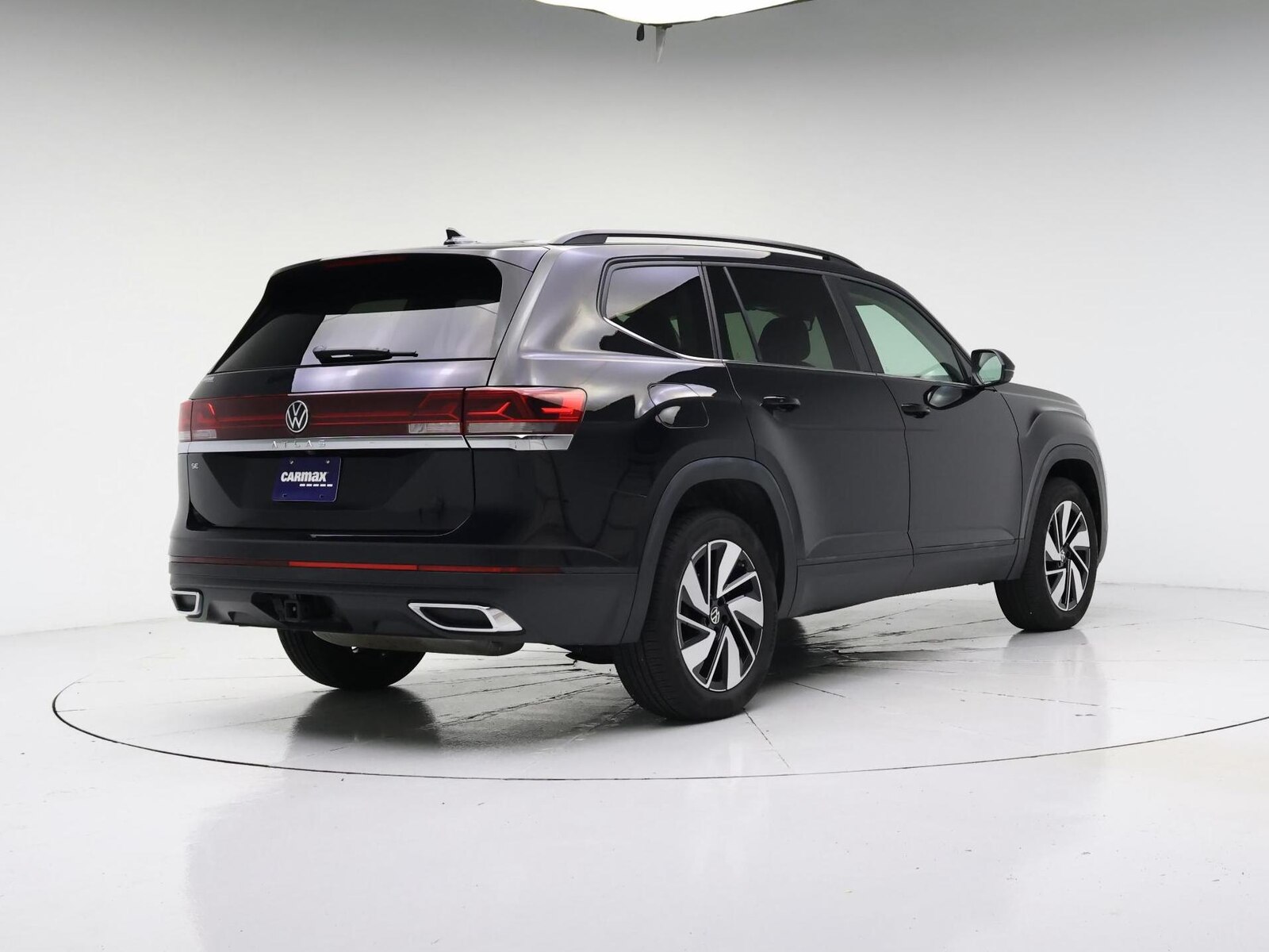 2025 Volkswagen Atlas SE w/Tech - Photo 9