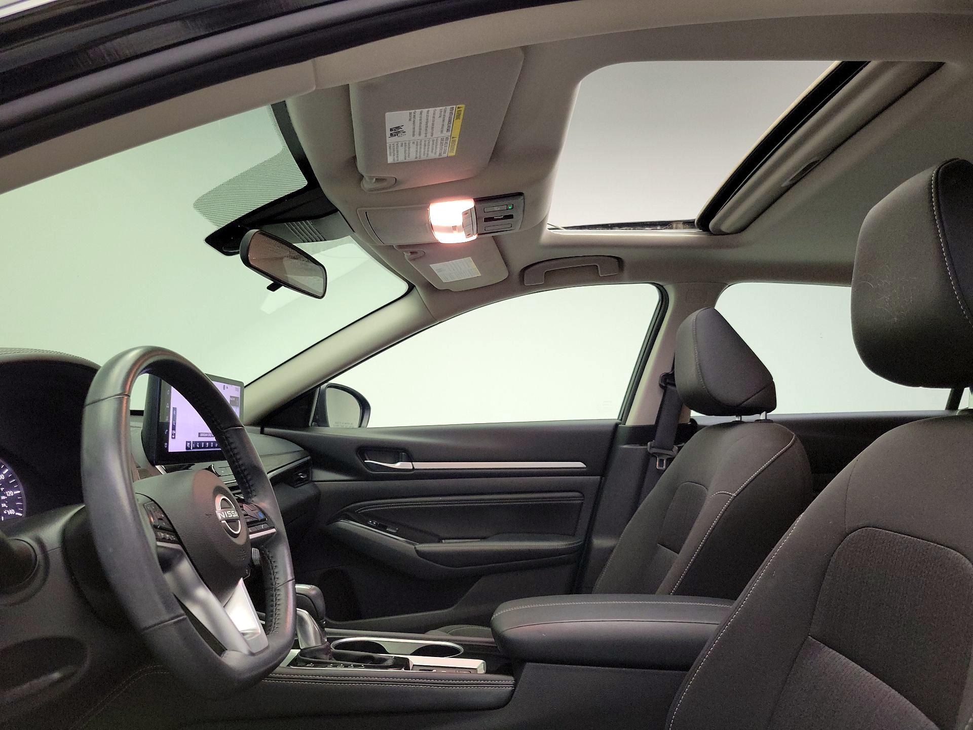 Thumbnail: 2023 Nissan Altima - 20