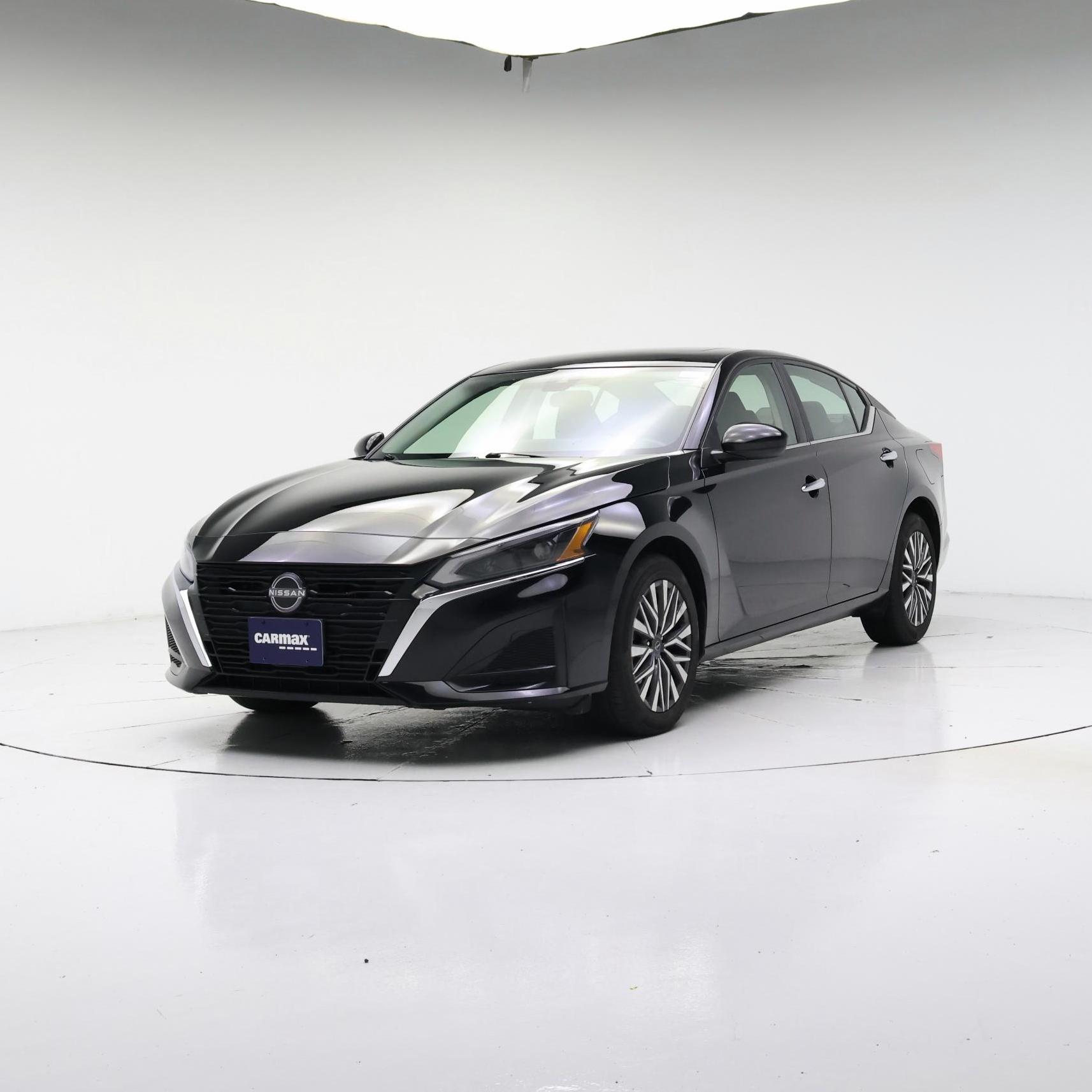 Thumbnail: 2023 Nissan Altima - 4