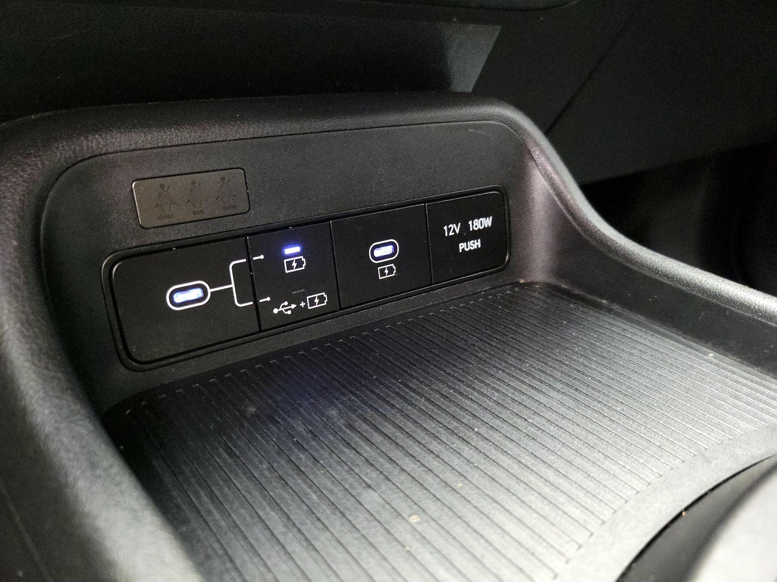 2024 Hyundai Kona SEL - Photo 19