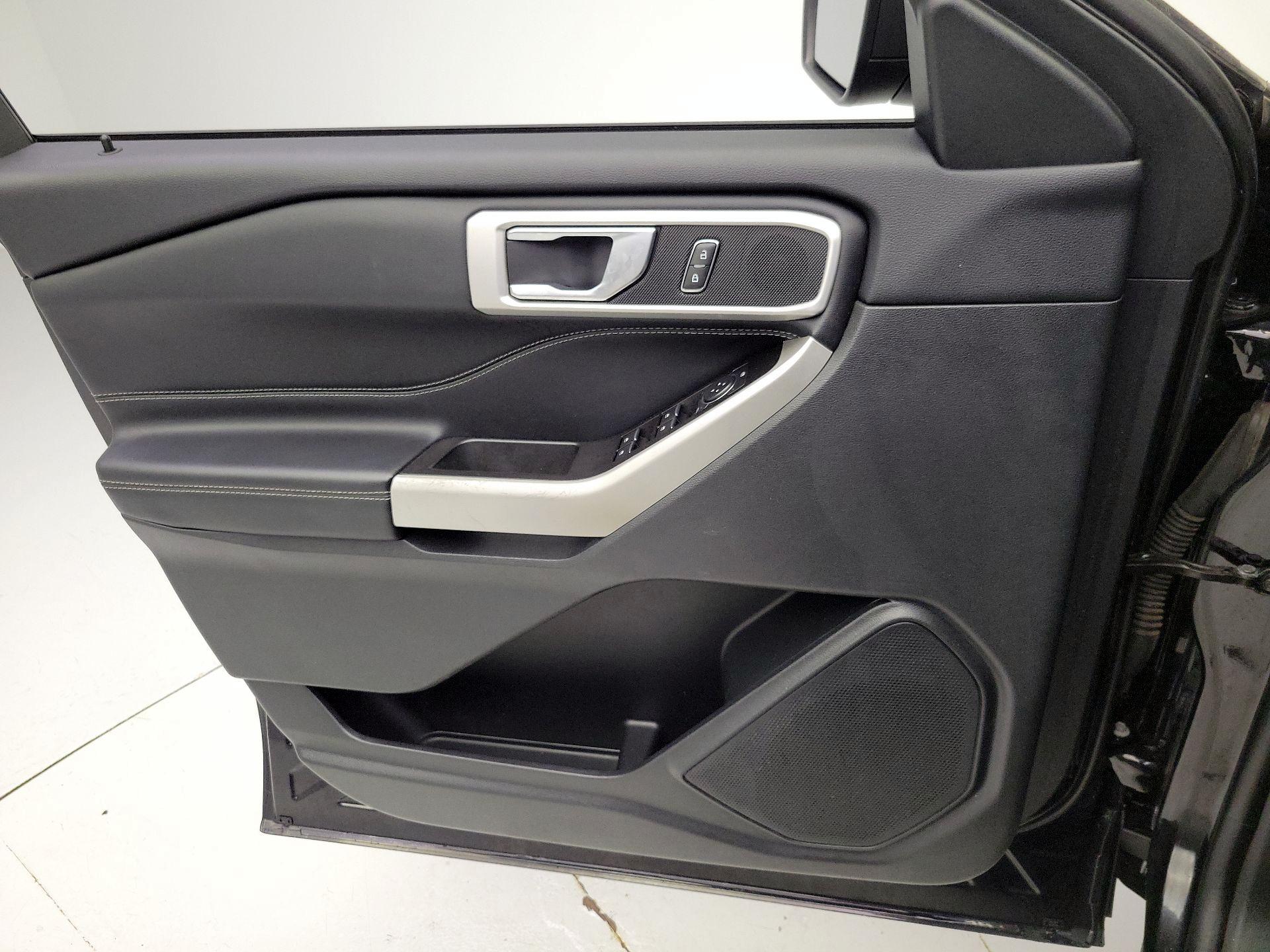Thumbnail: 2022 Ford Explorer - 12