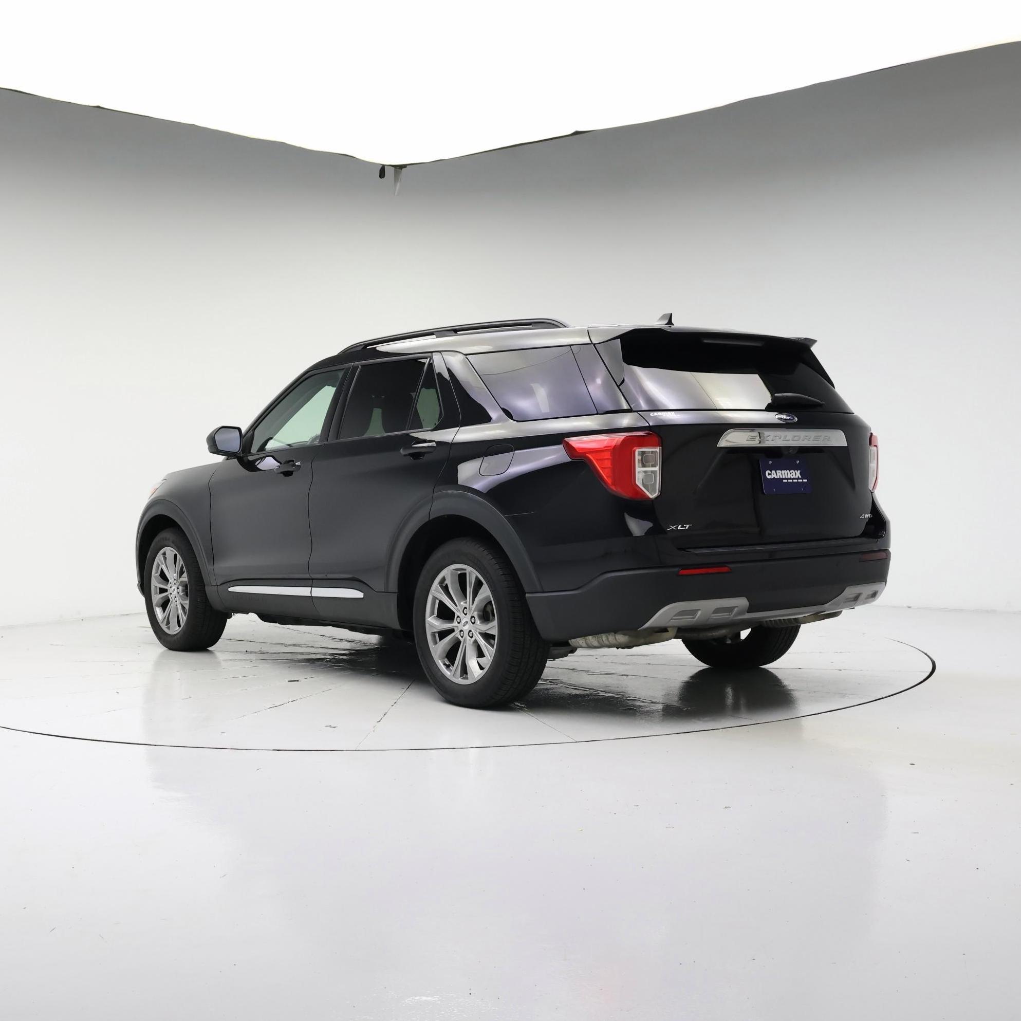 Thumbnail: 2022 Ford Explorer - 2