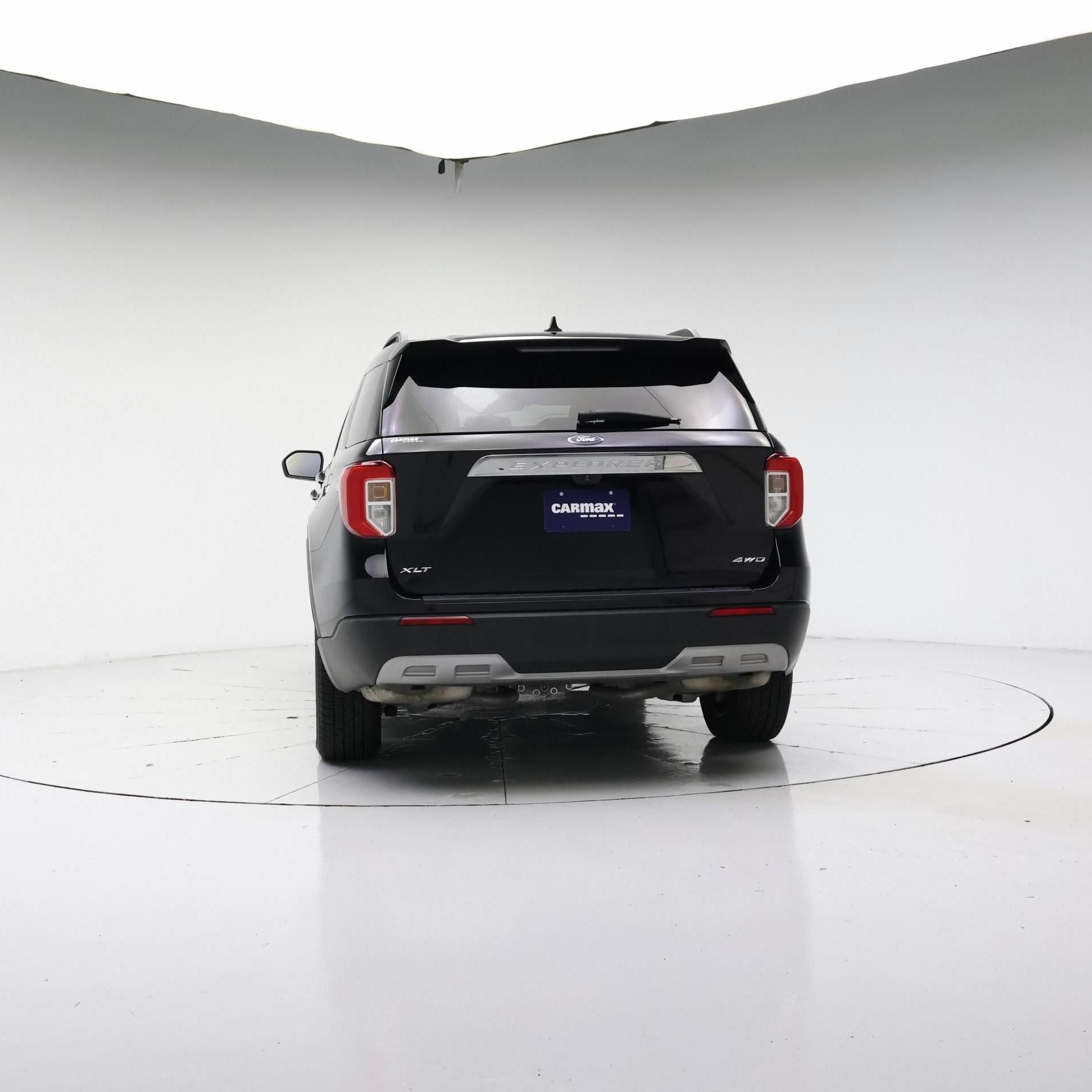 Thumbnail: 2022 Ford Explorer - 6