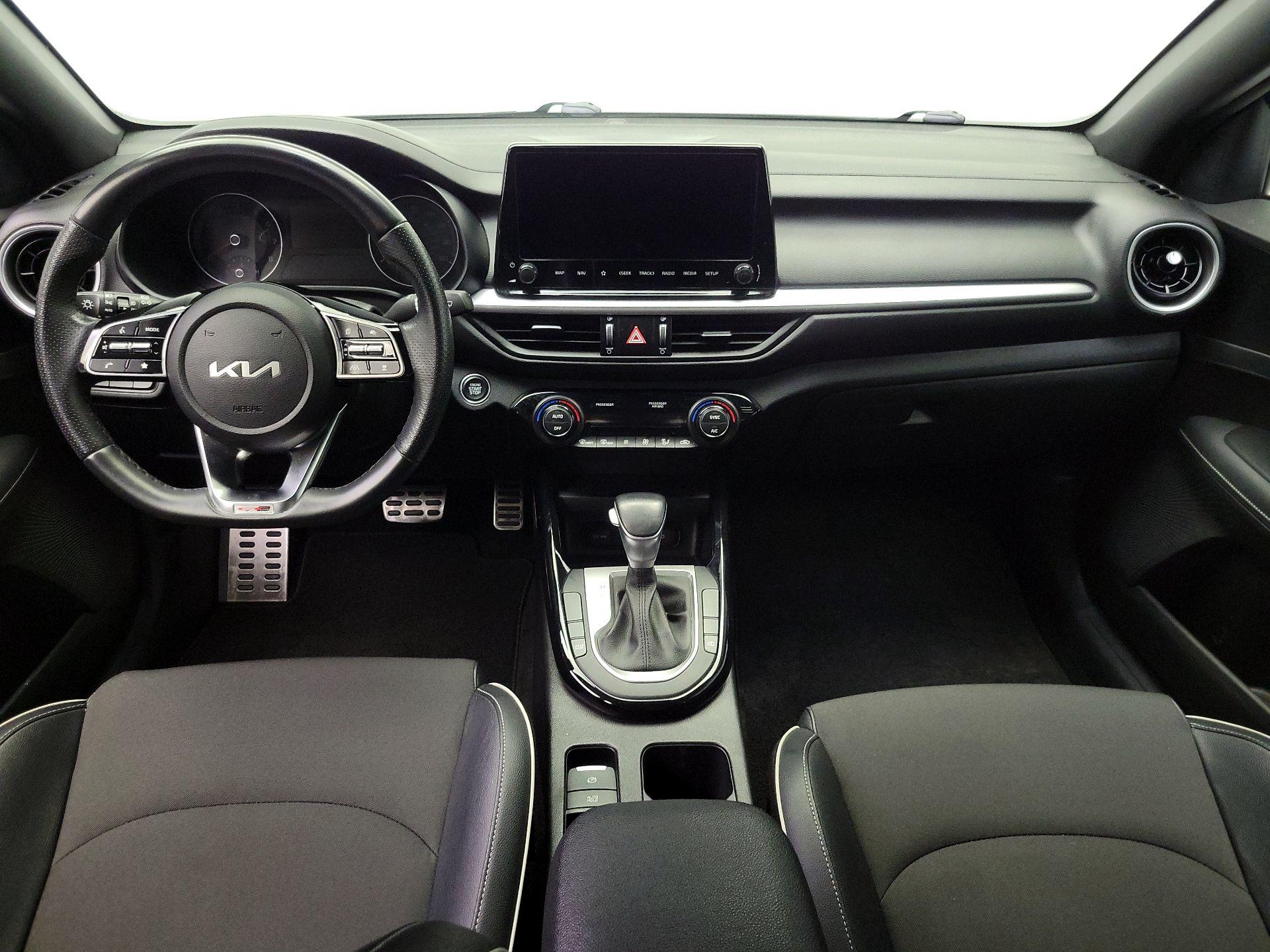 Thumbnail: 2023 Kia Forte - 9