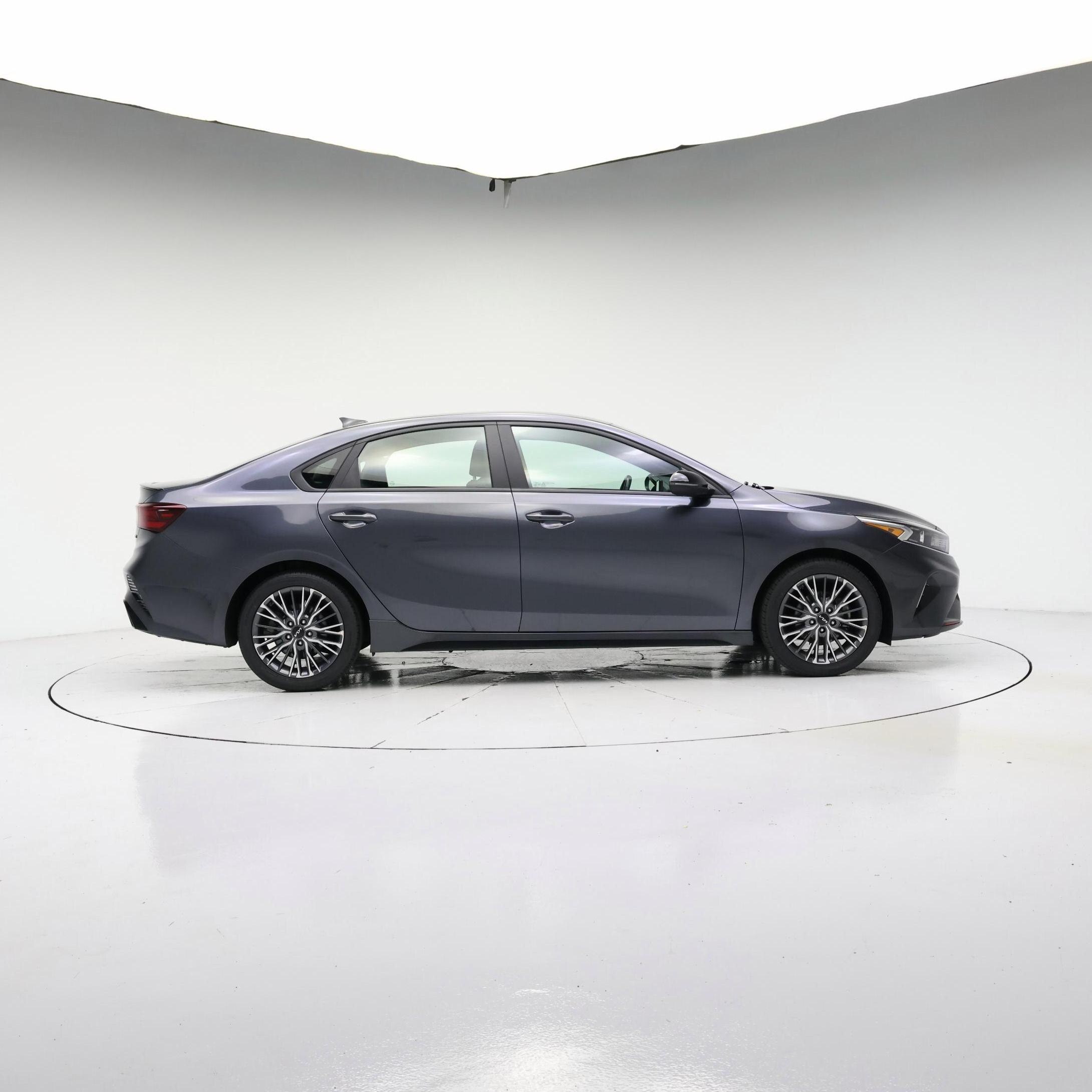 Thumbnail: 2023 Kia Forte - 7
