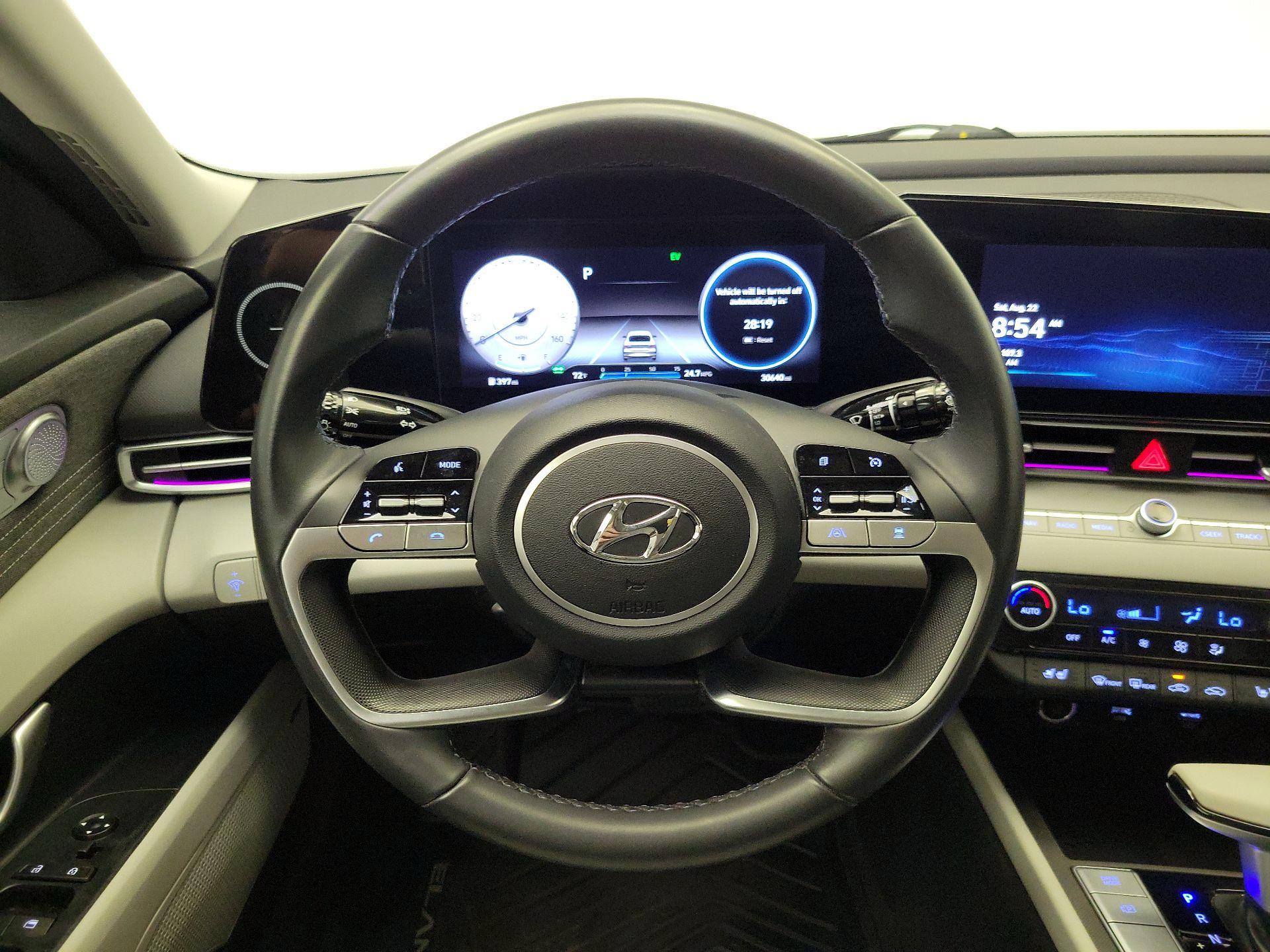 Thumbnail: 2023 Hyundai Elantra - 10