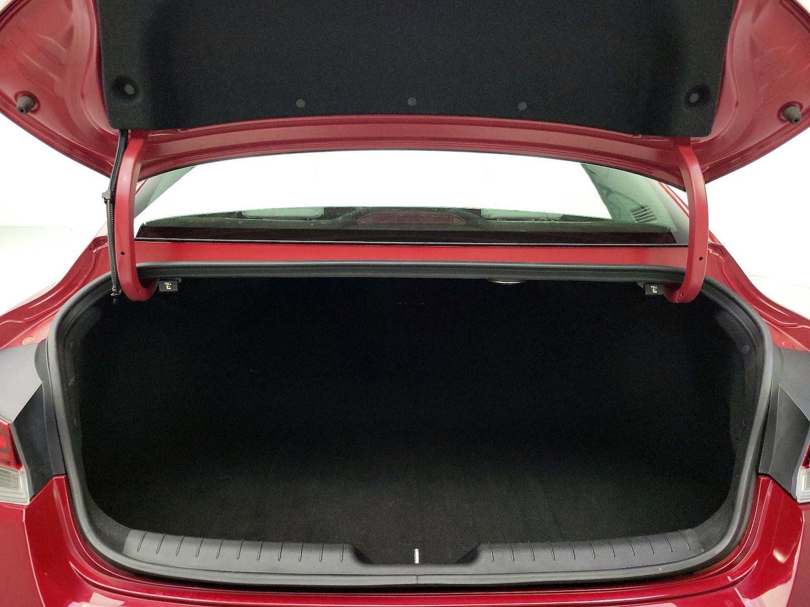 2023 Hyundai Elantra Limited - Photo 23