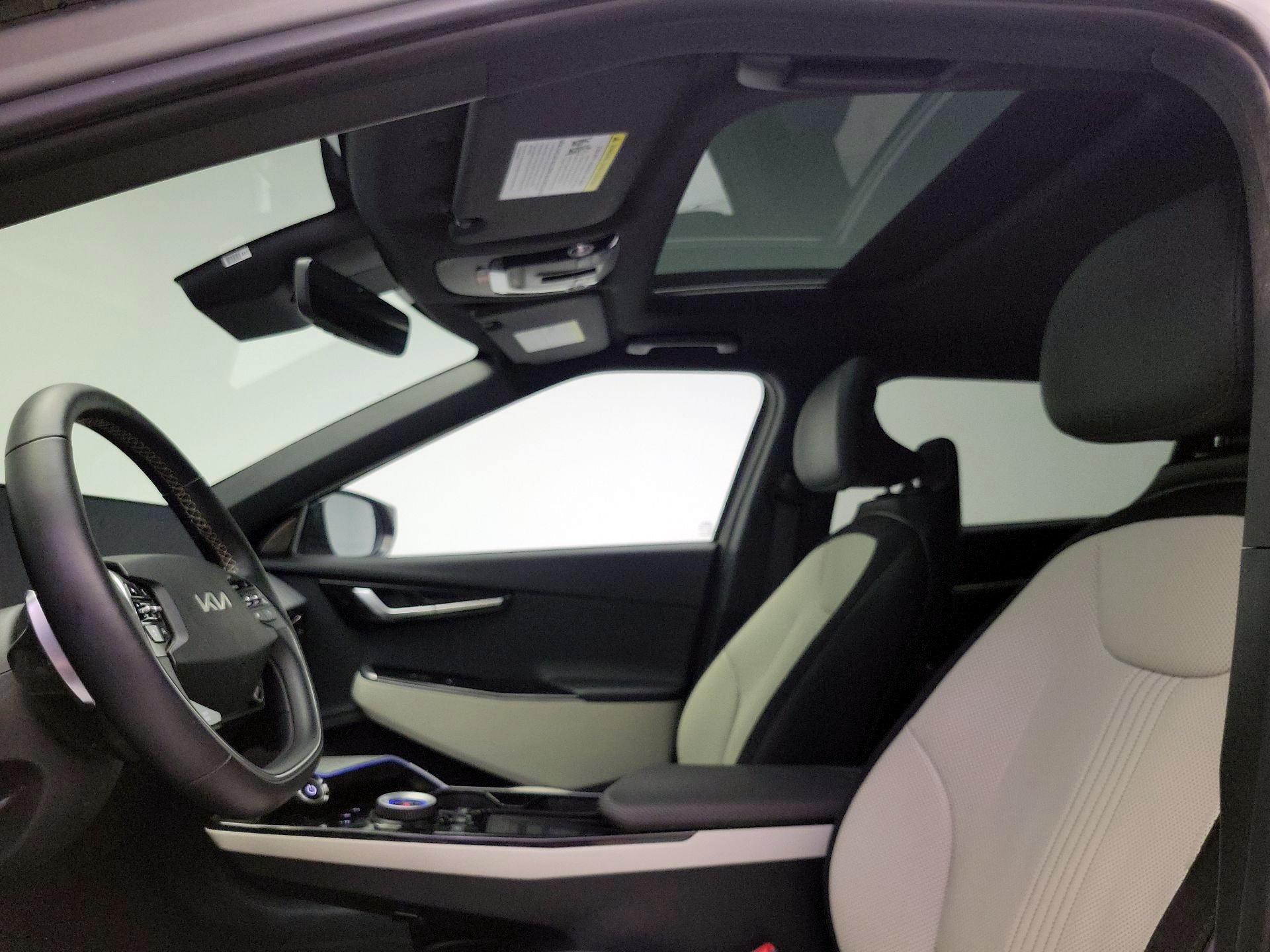 Thumbnail: 2024 Kia EV6 - 20