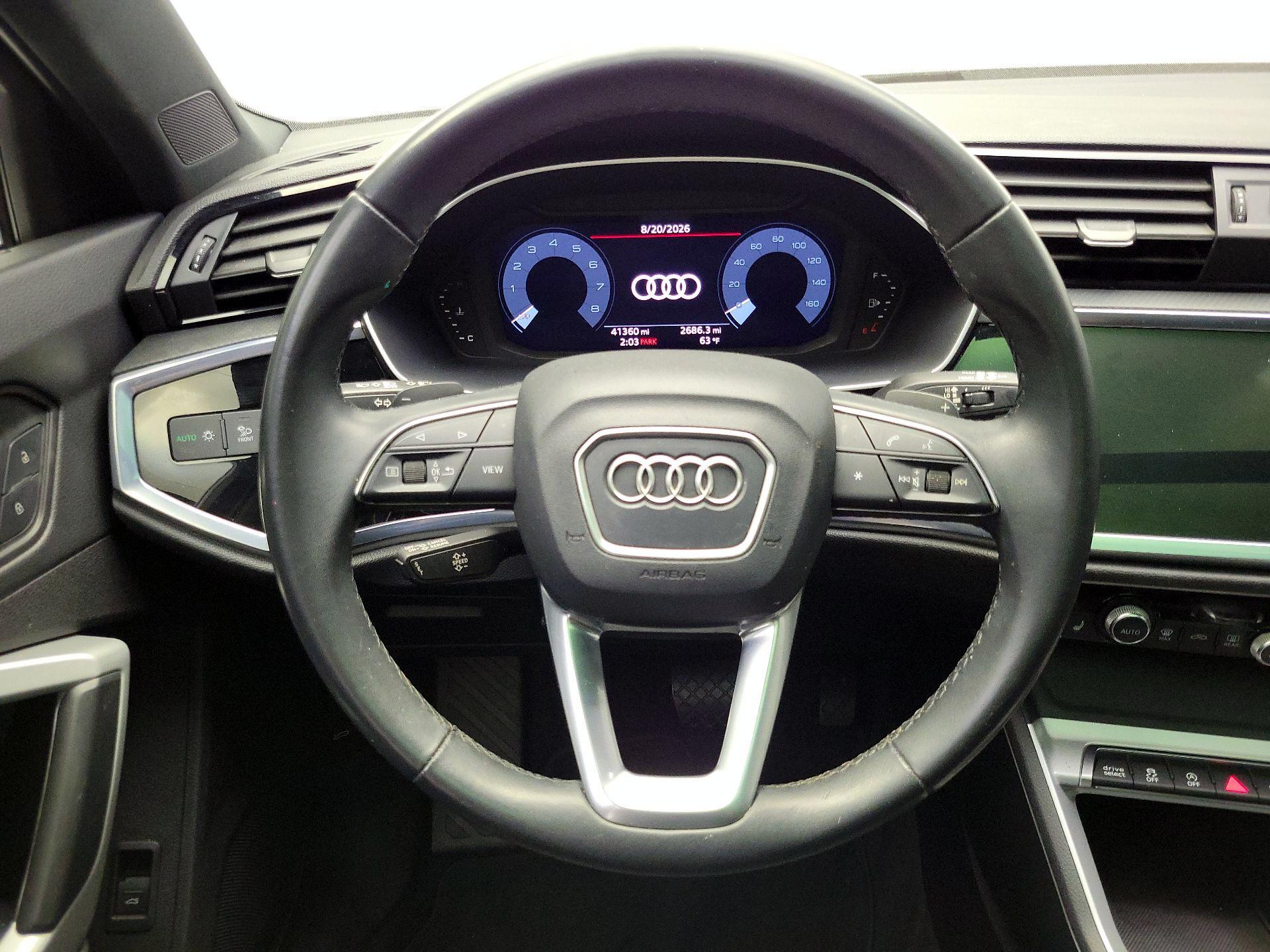 Thumbnail: 2023 Audi Q3 - 10