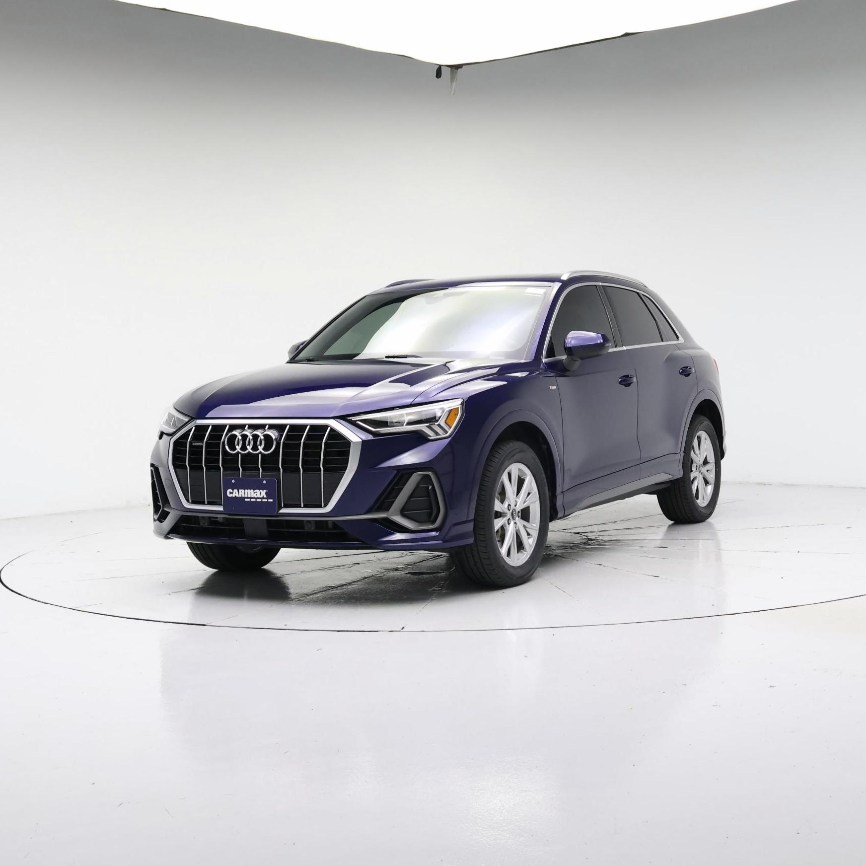 Thumbnail: 2023 Audi Q3 - 4