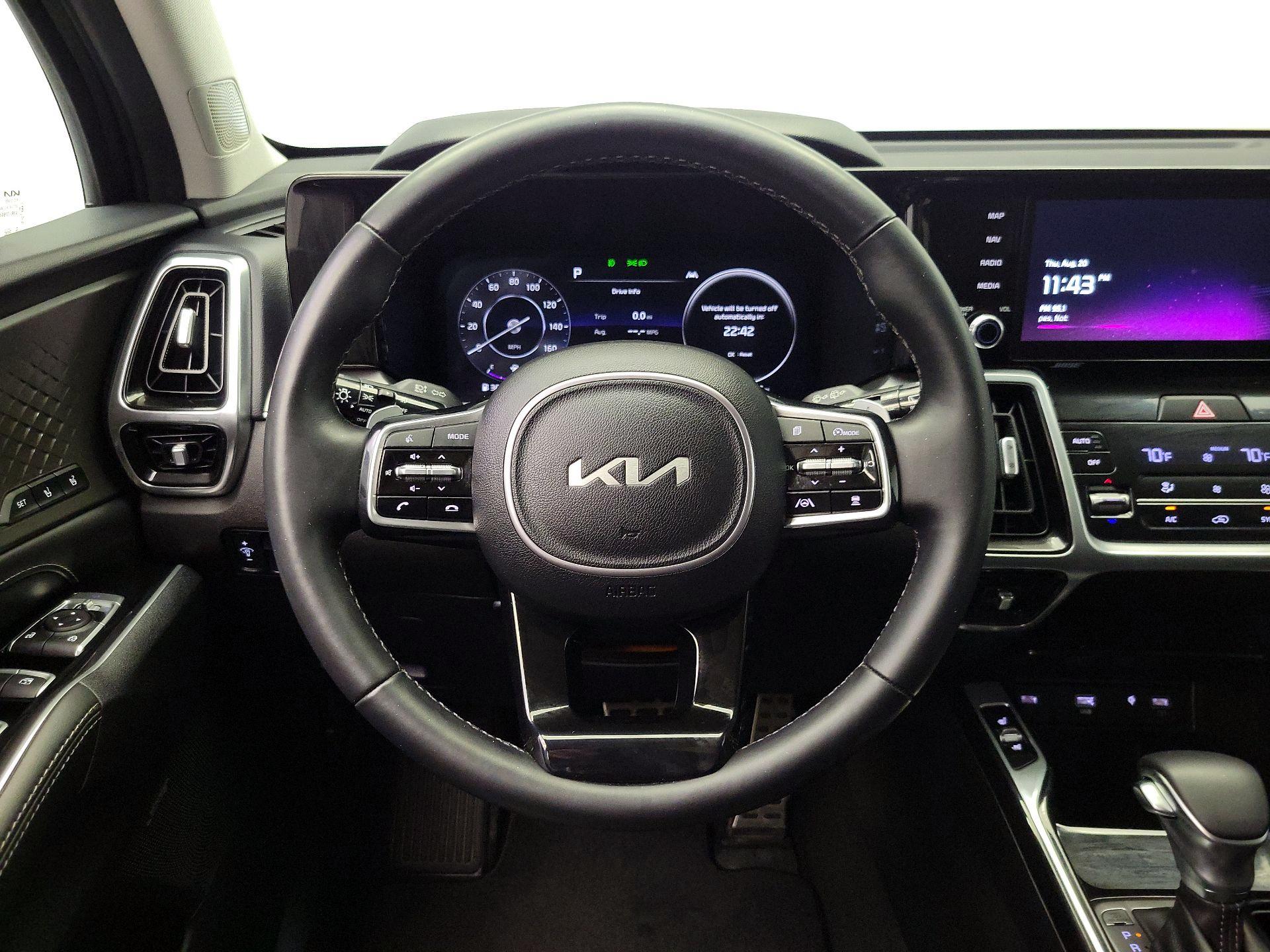 Thumbnail: 2023 Kia Sorento - 10