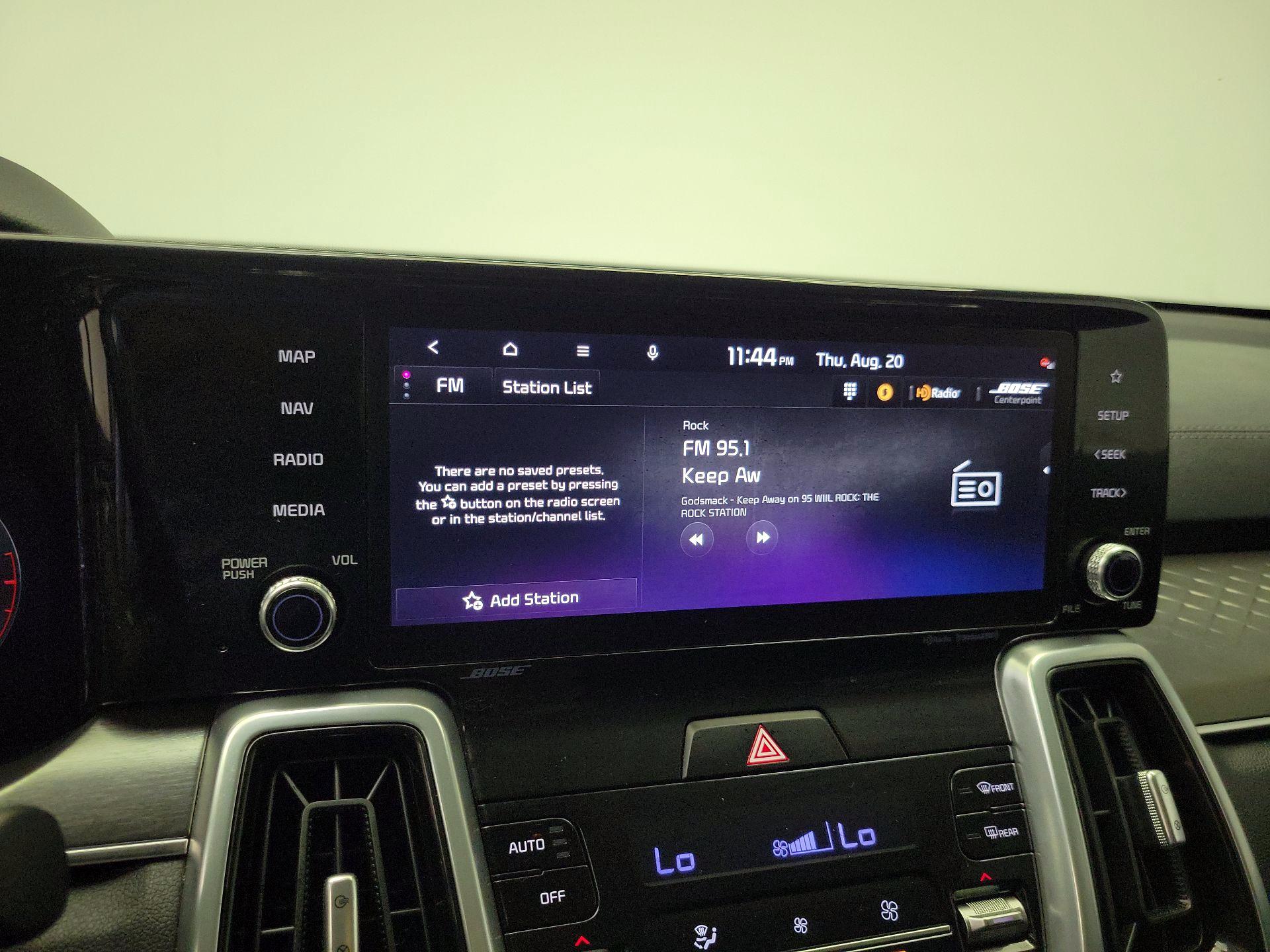 Thumbnail: 2023 Kia Sorento - 16