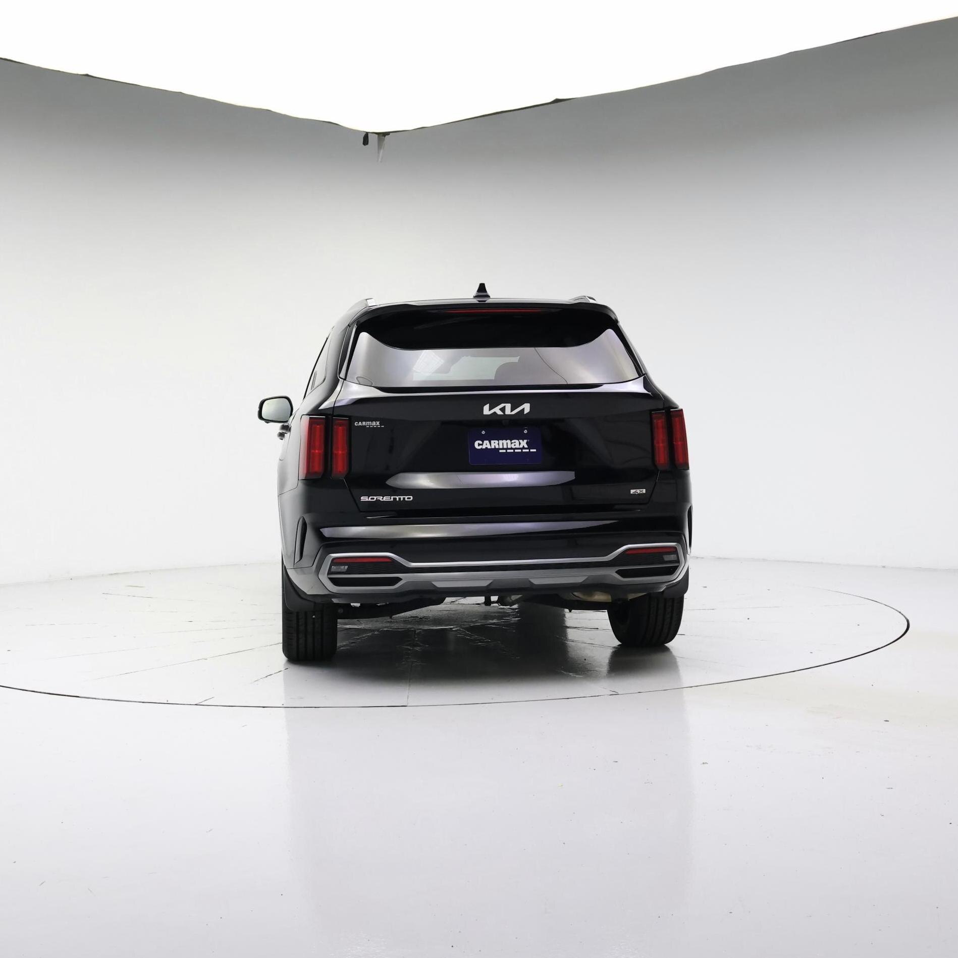Thumbnail: 2023 Kia Sorento - 6