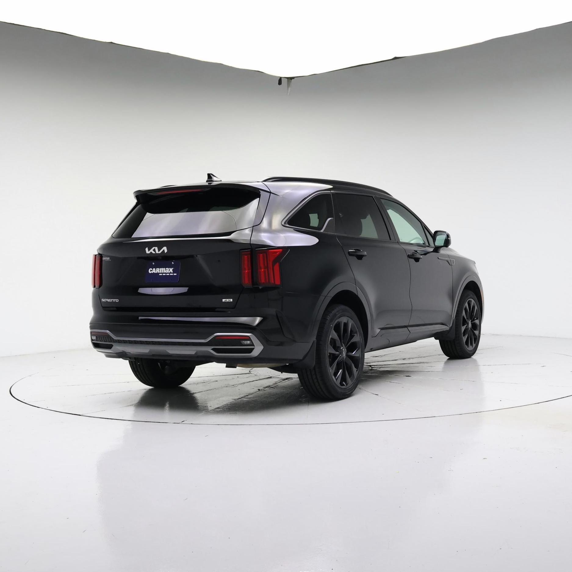 Thumbnail: 2023 Kia Sorento - 8