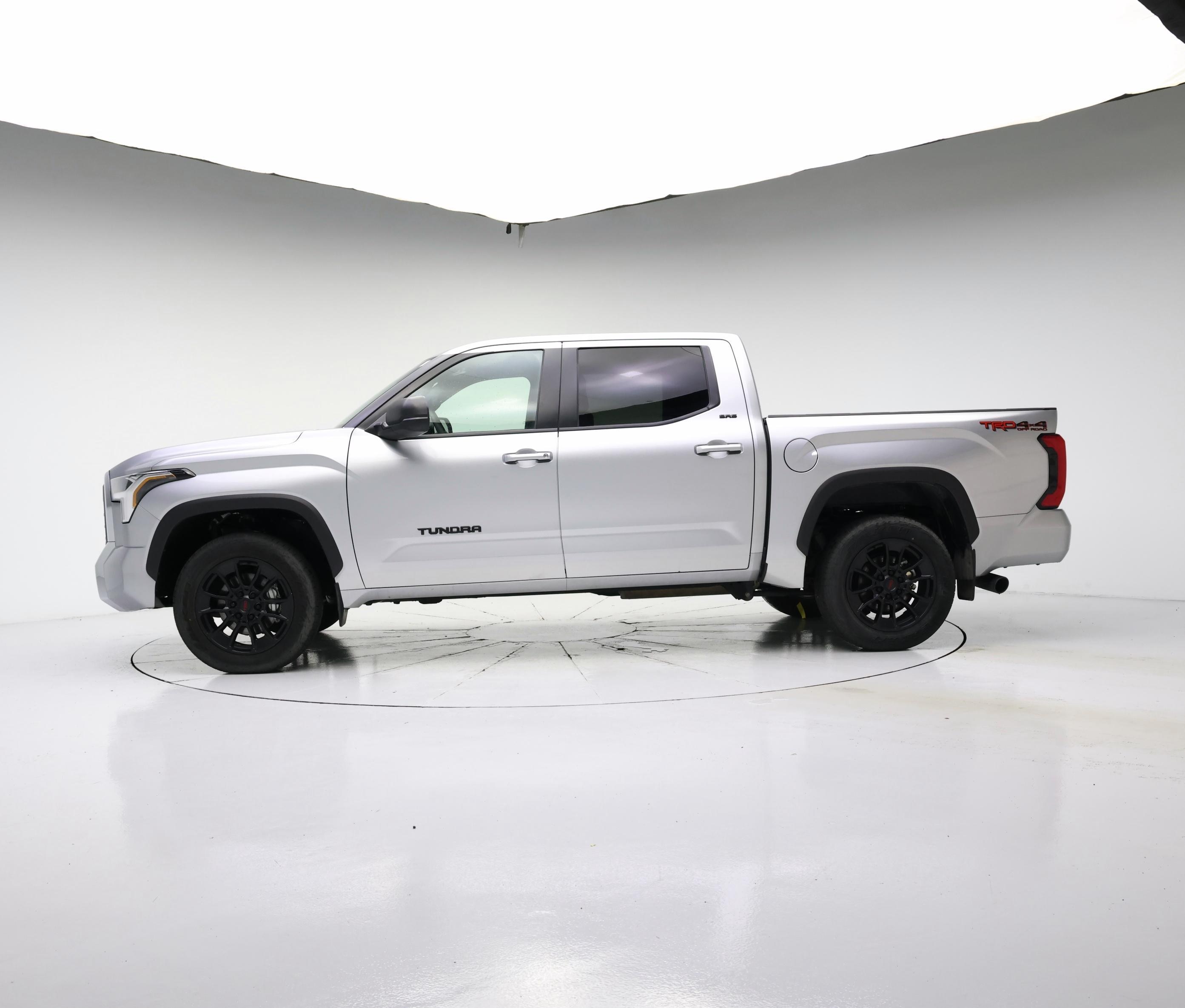 Thumbnail: 2025 Toyota Tundra - 3