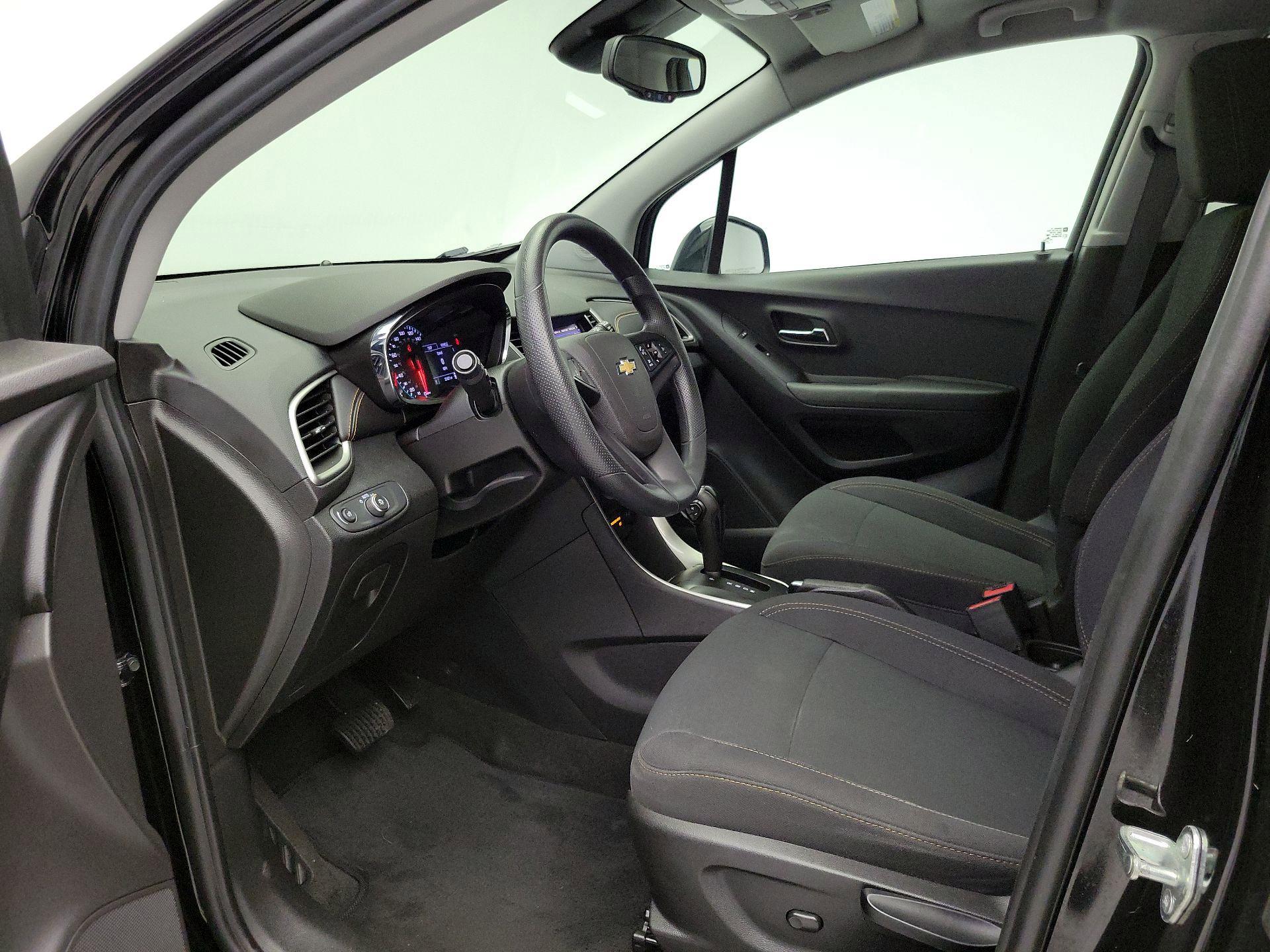 Thumbnail: 2020 Chevrolet Trax - 11