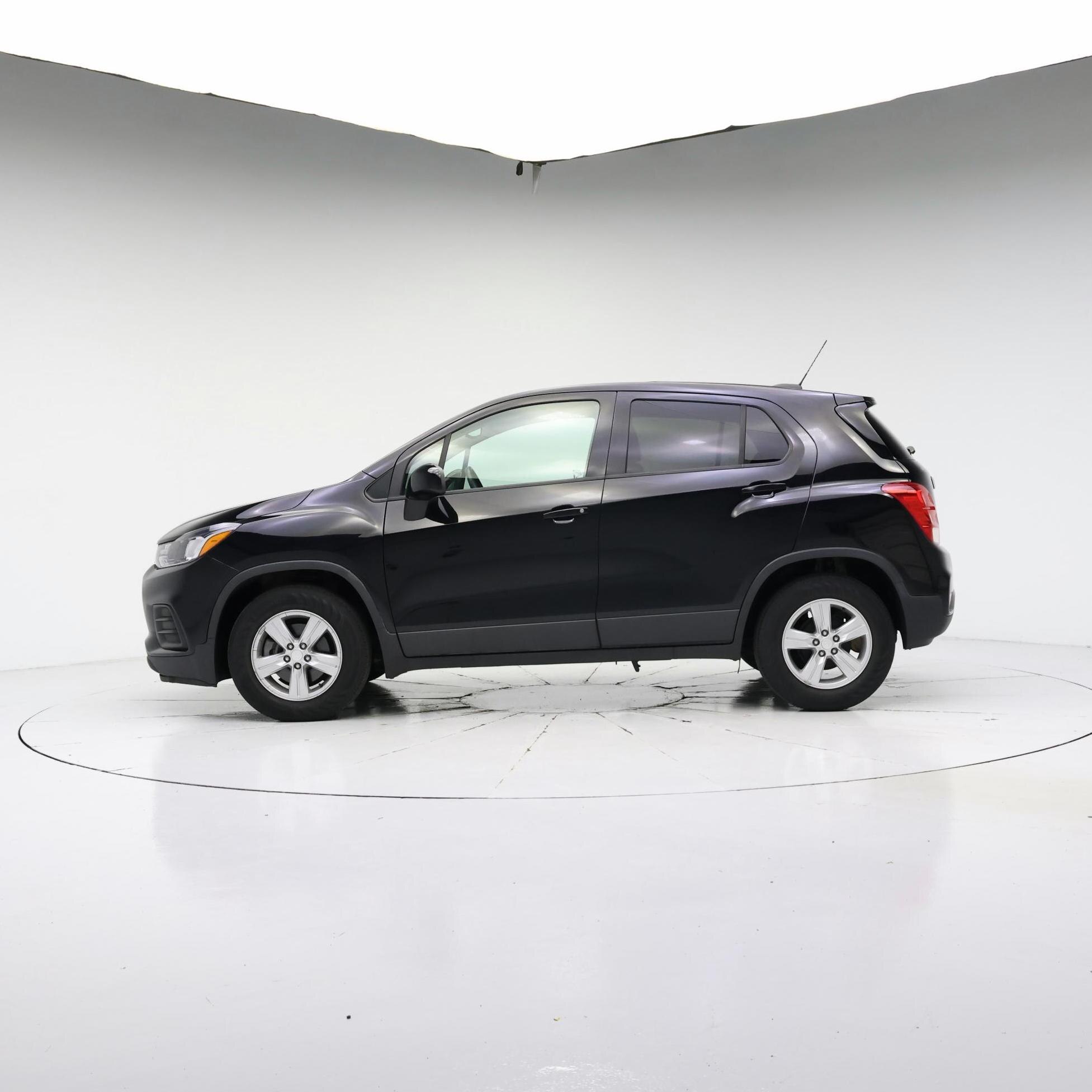 Thumbnail: 2020 Chevrolet Trax - 3