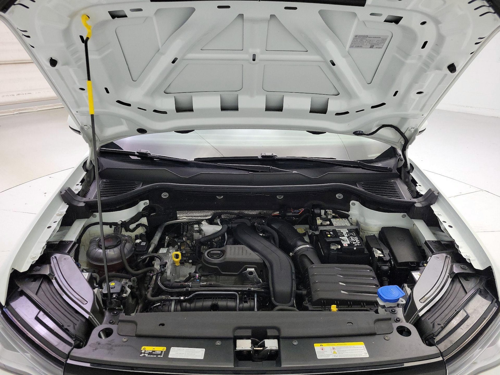 2025 Volkswagen Taos SE - Photo 22