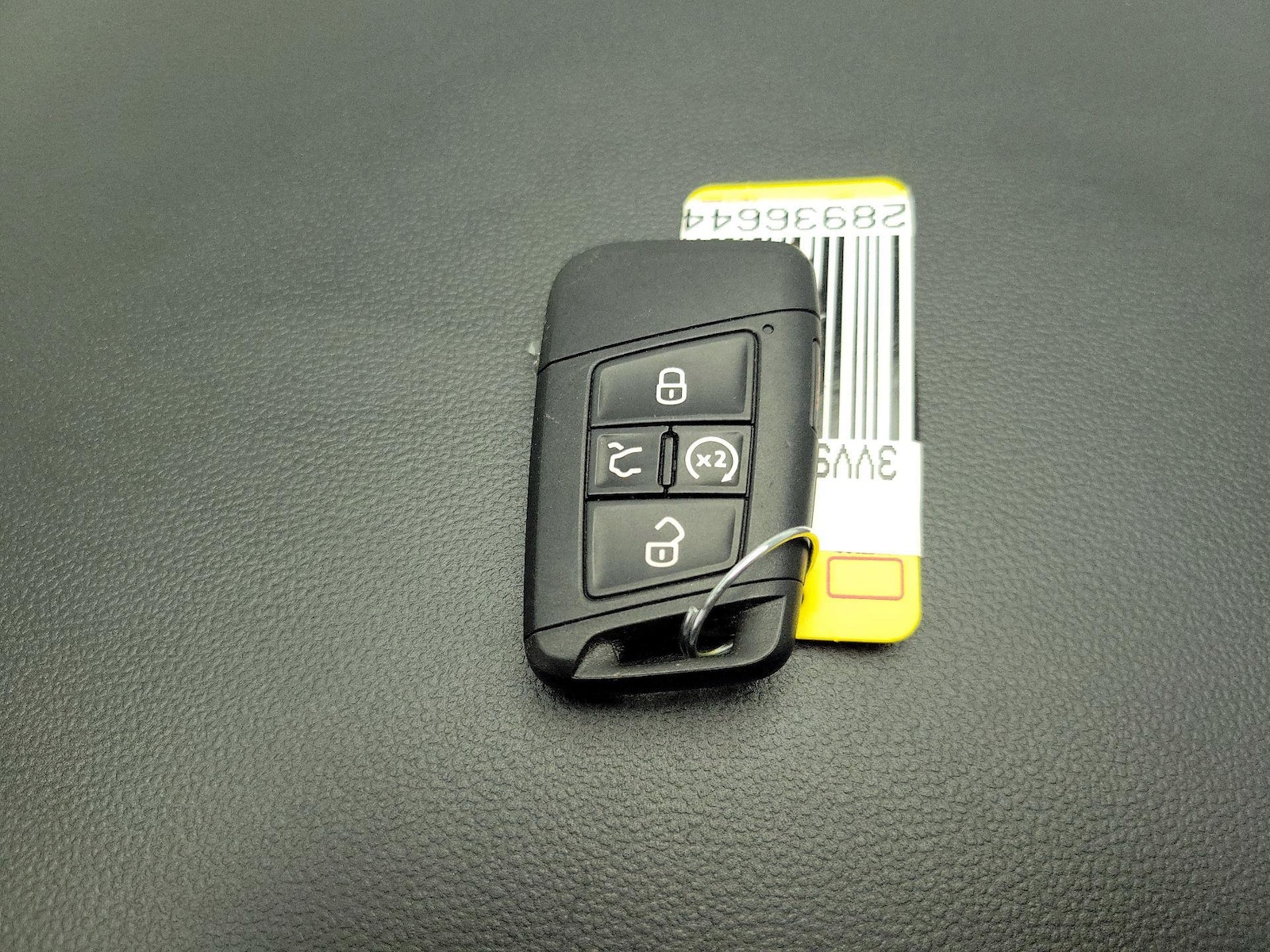 2025 Volkswagen Taos SE - Photo 23