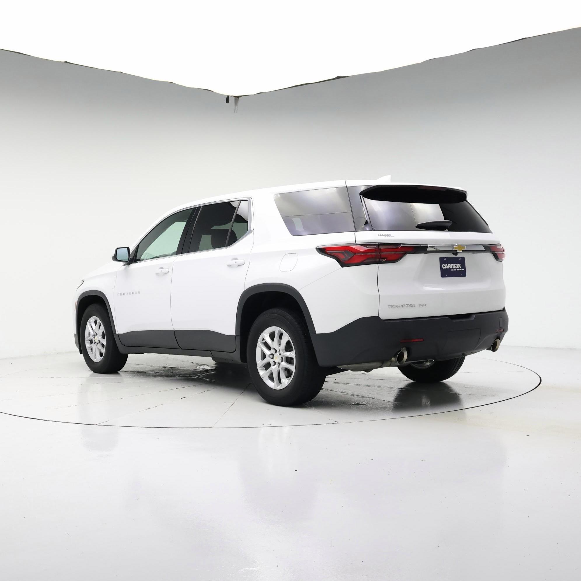 Thumbnail: 2022 Chevrolet Traverse - 2