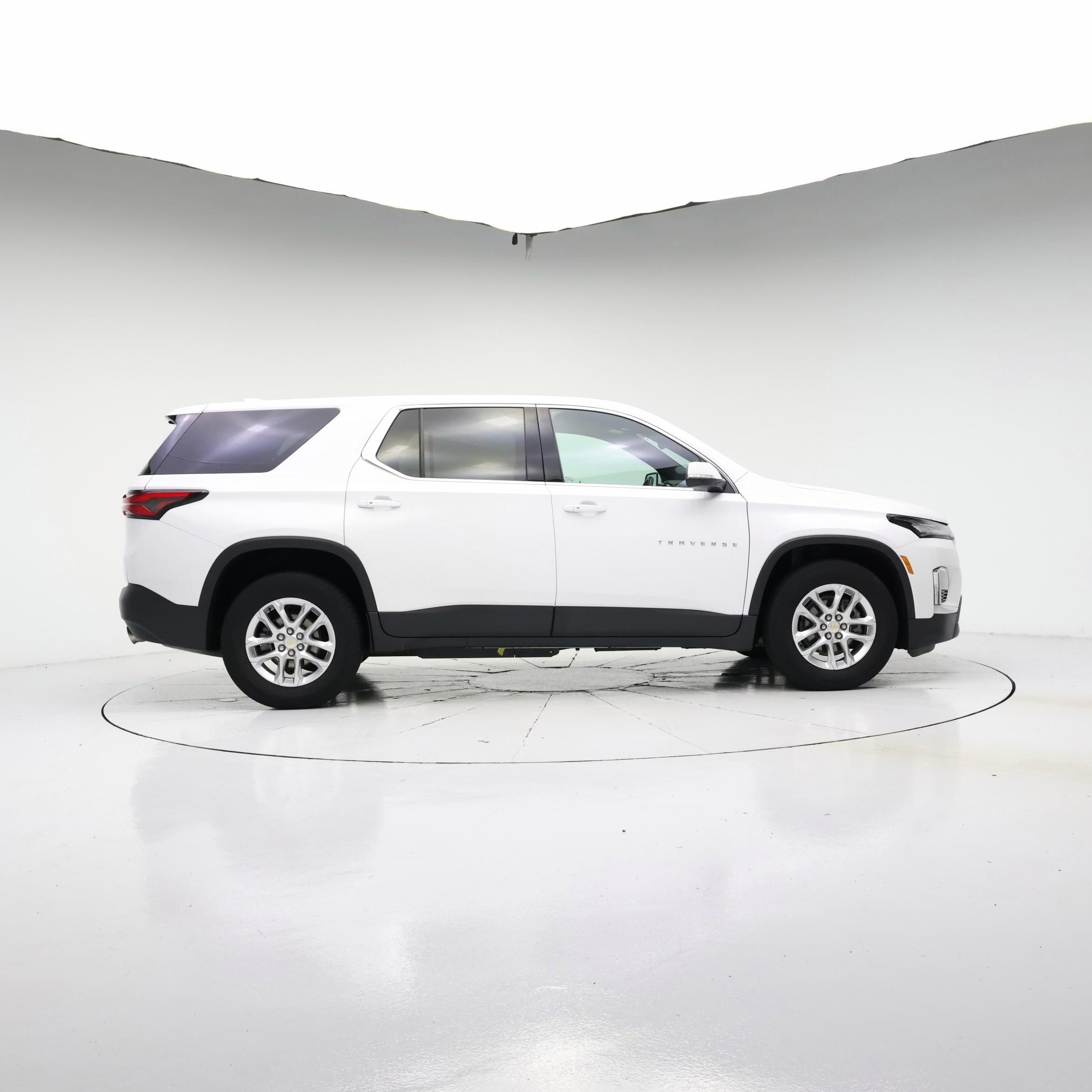 Thumbnail: 2022 Chevrolet Traverse - 7