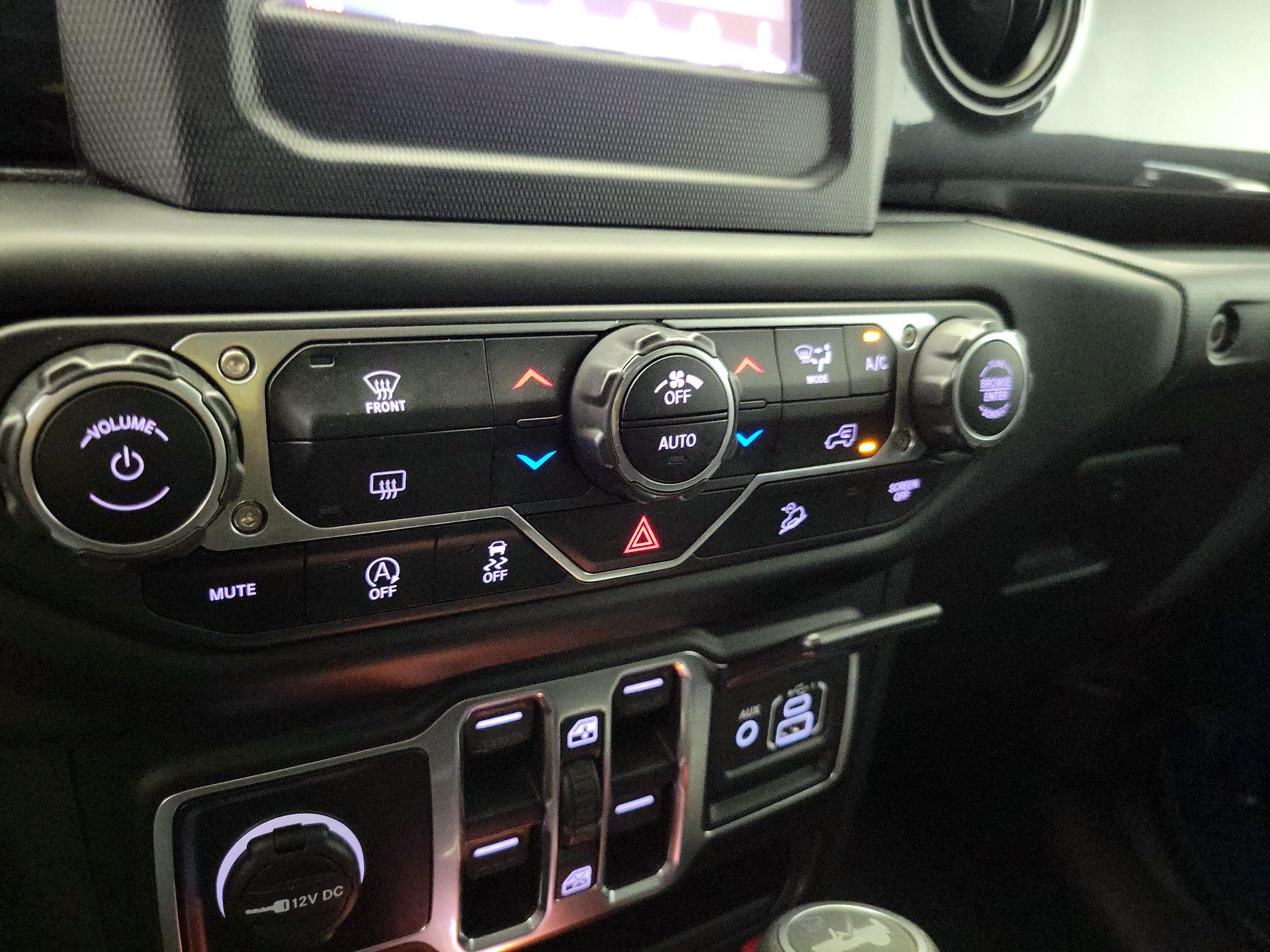 Thumbnail: 2020 Jeep Wrangler - 16