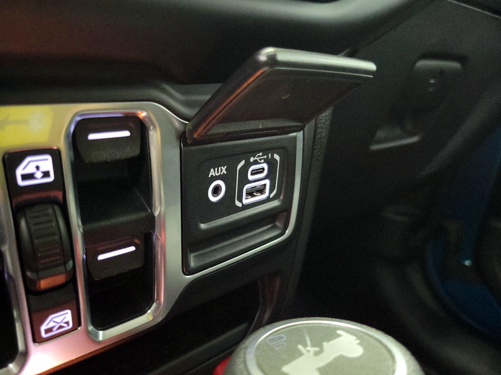 Thumbnail: 2020 Jeep Wrangler - 18