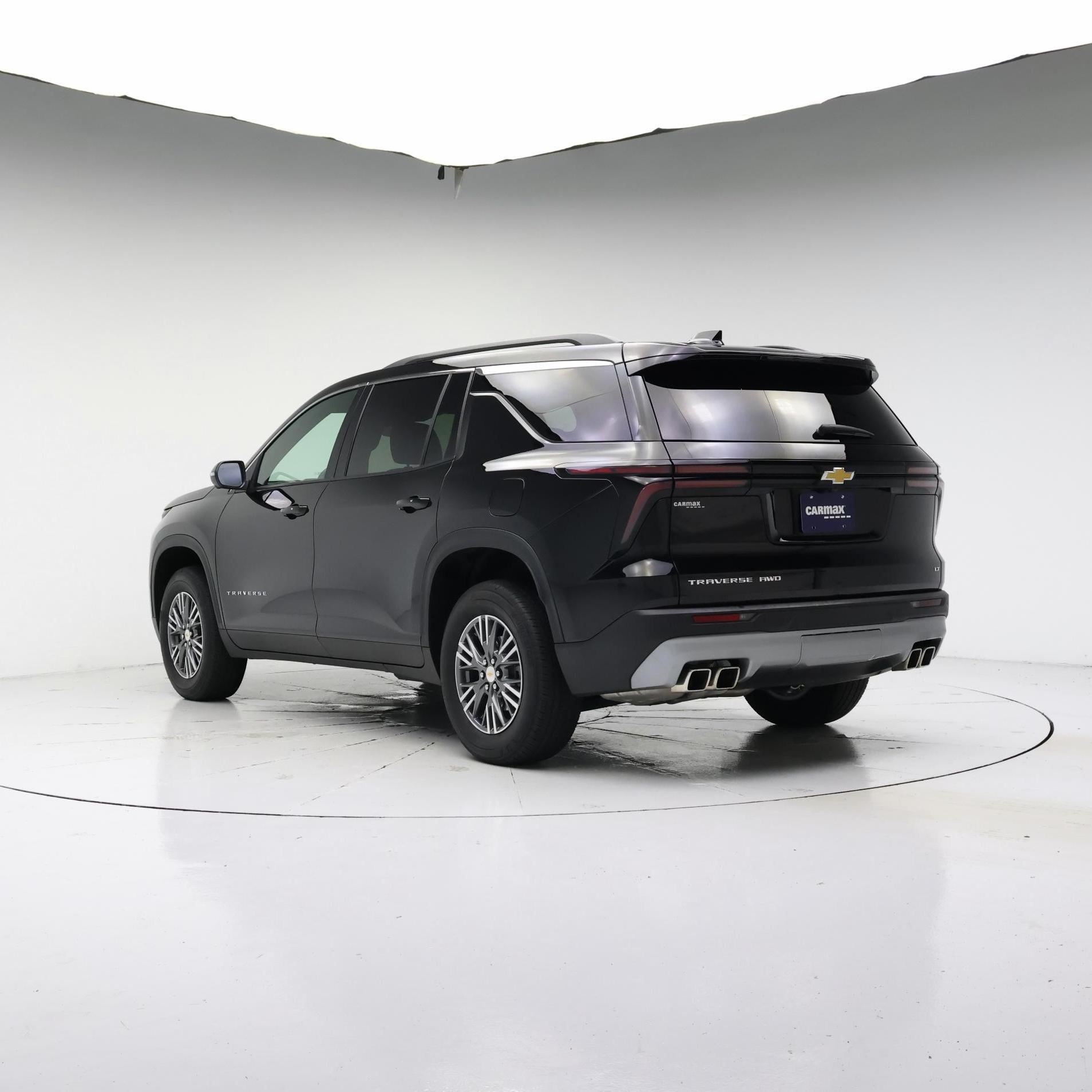 Thumbnail: 2024 Chevrolet Traverse - 2