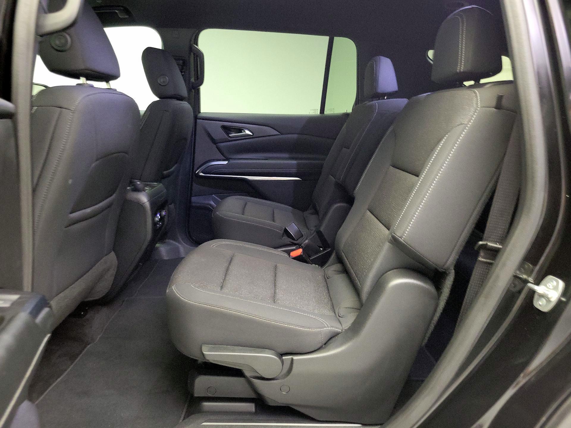 Thumbnail: 2024 Chevrolet Traverse - 19