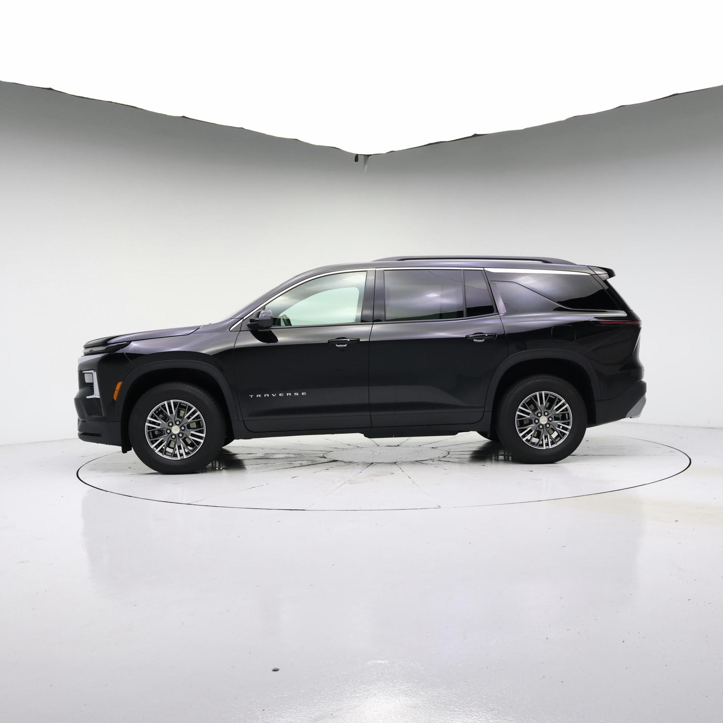Thumbnail: 2024 Chevrolet Traverse - 3