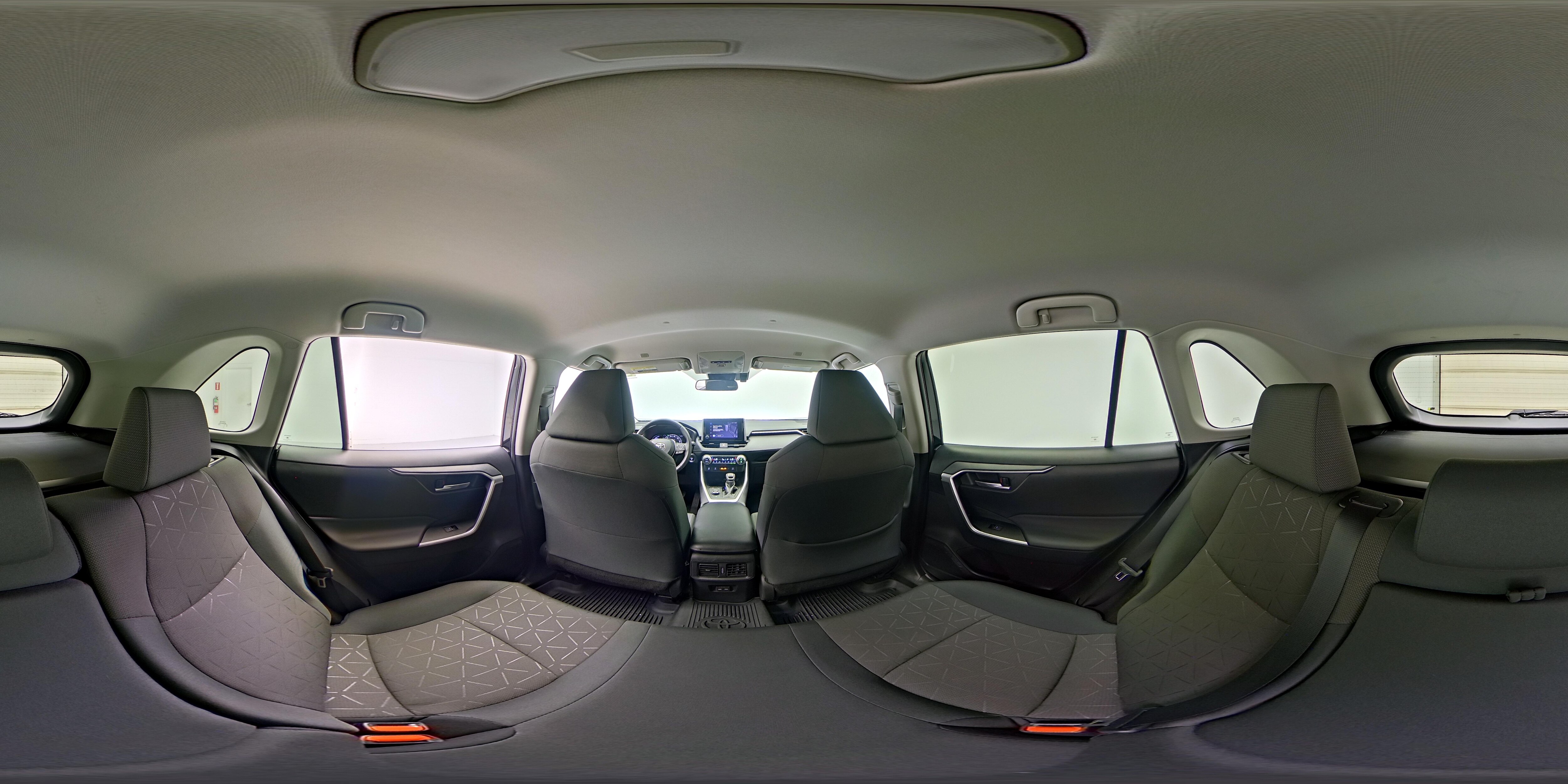 2024 Toyota RAV4 XLE - Photo 25