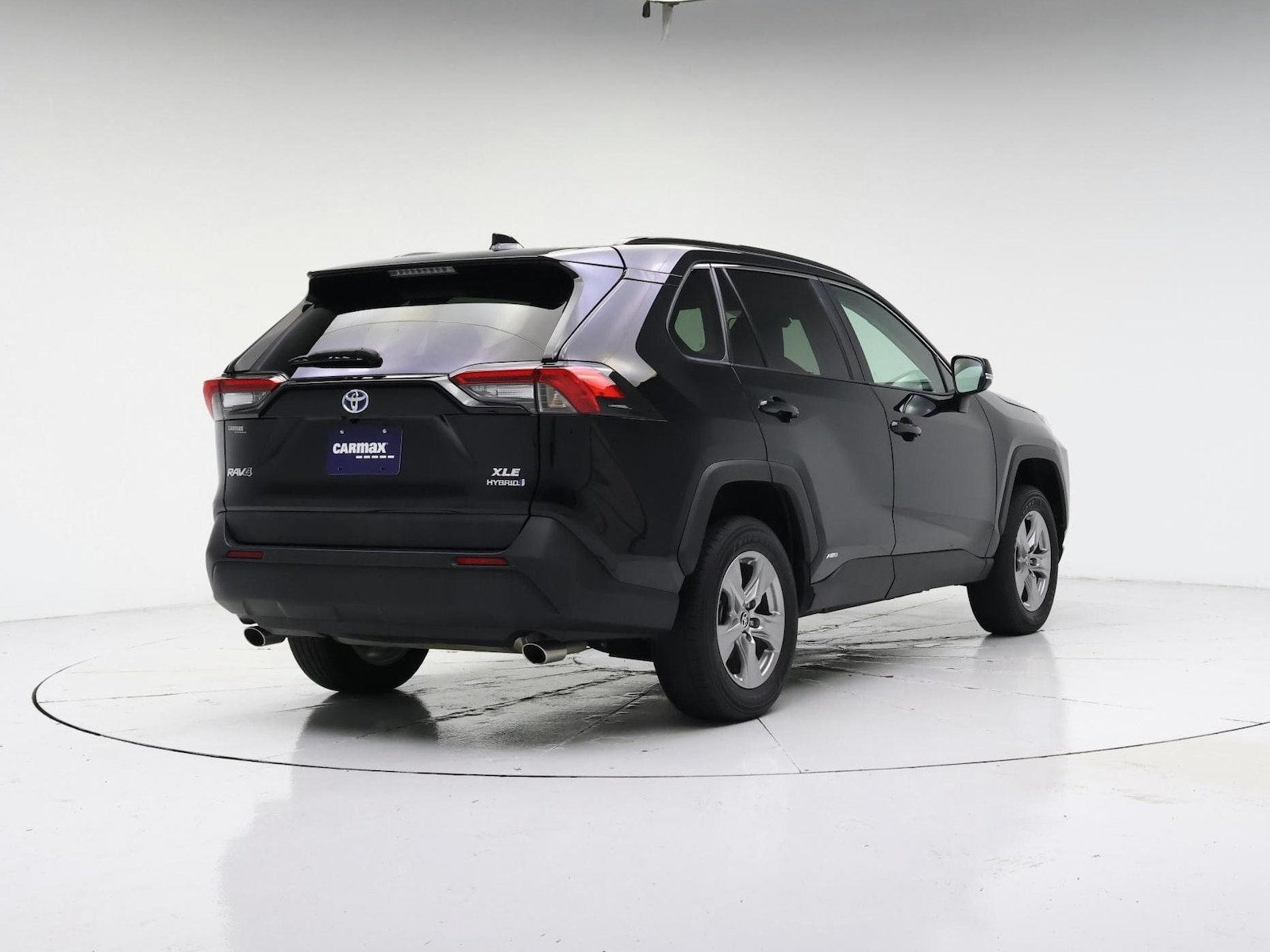2024 Toyota RAV4 XLE - Photo 9