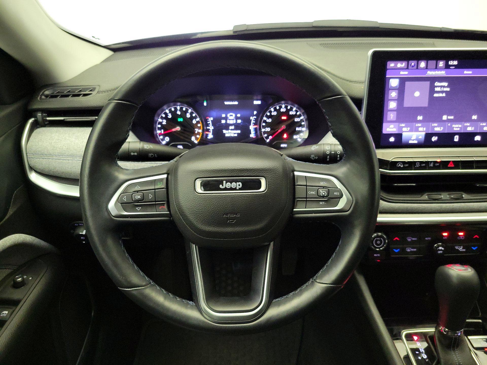 Thumbnail: 2022 Jeep Compass - 10