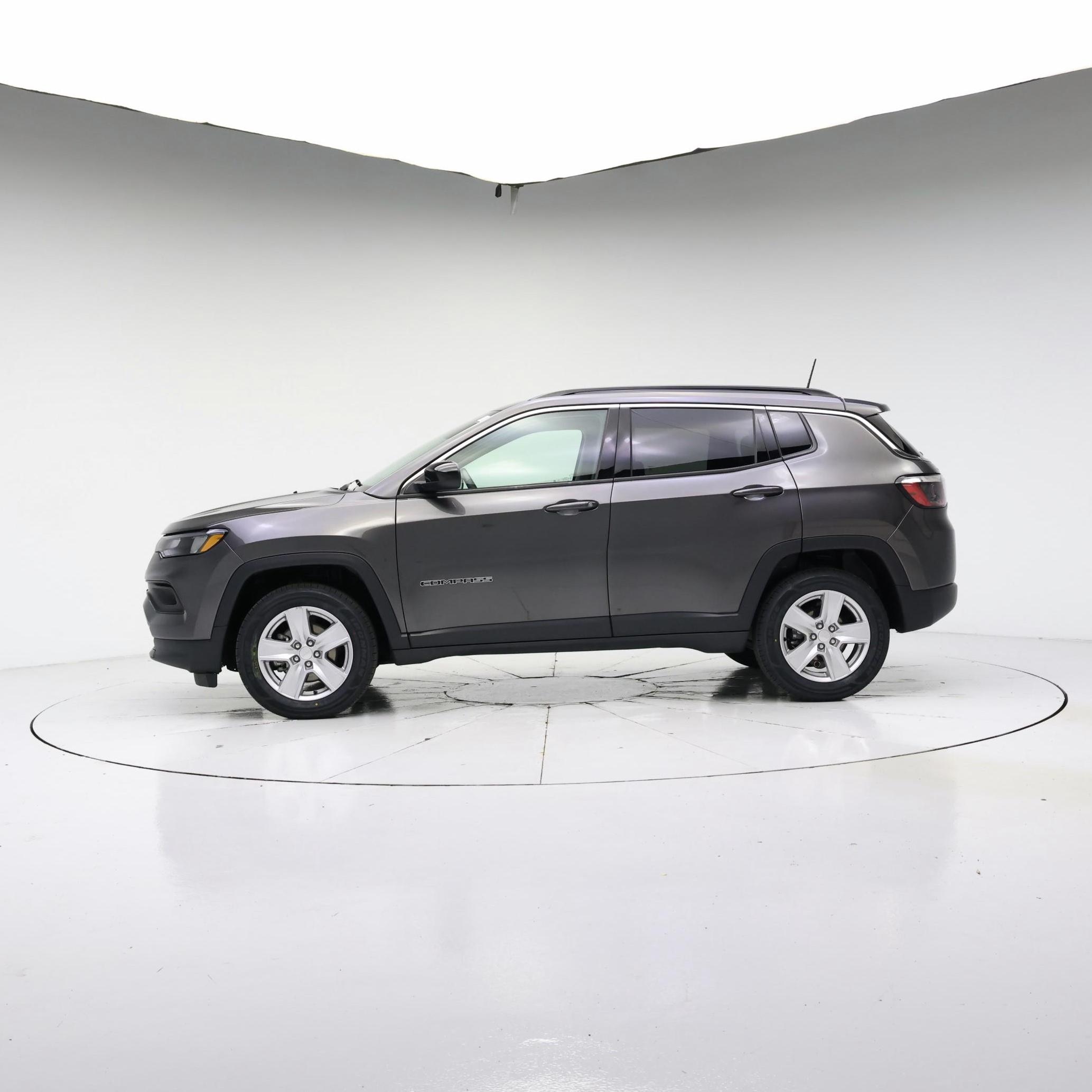 Thumbnail: 2022 Jeep Compass - 3