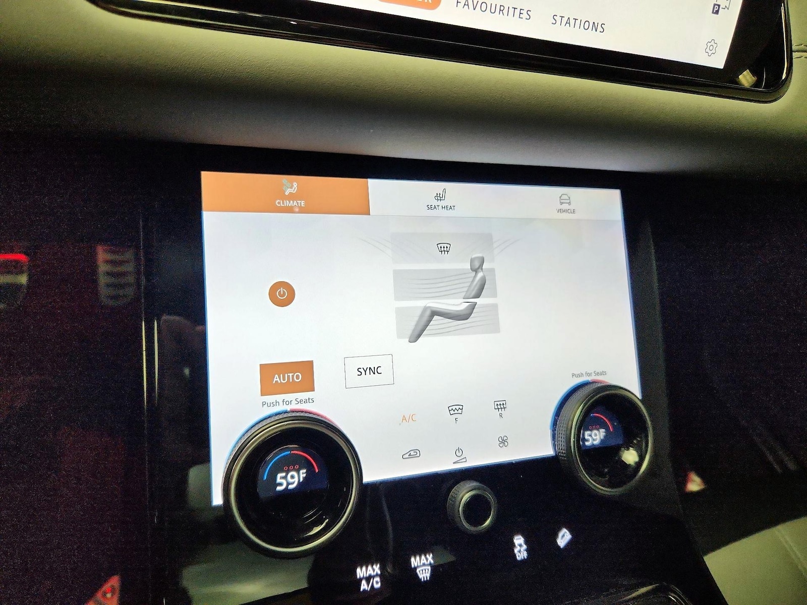 2023 Land Rover Range Rover Evoque SE - Photo 16