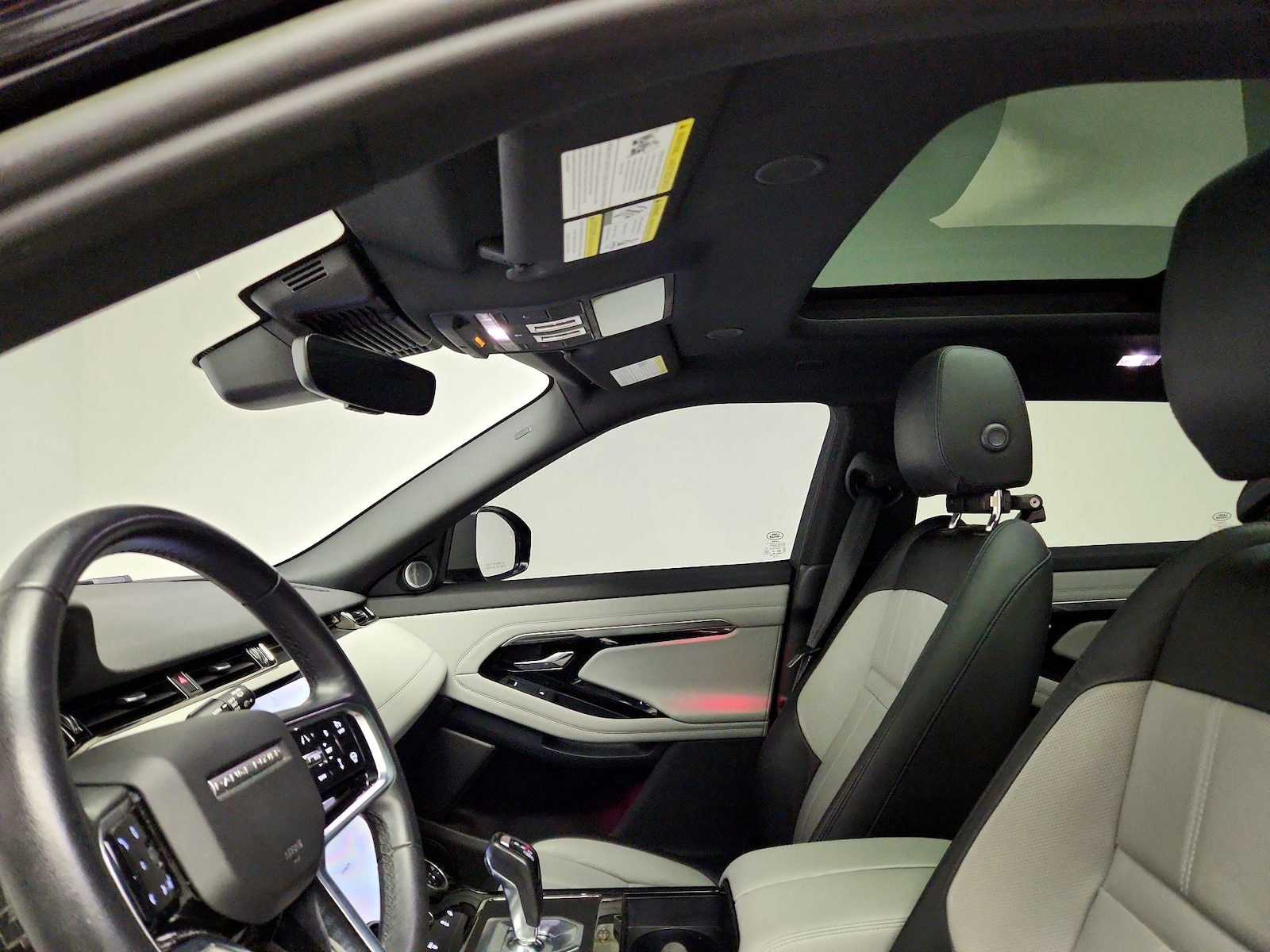 2023 Land Rover Range Rover Evoque SE - Photo 19