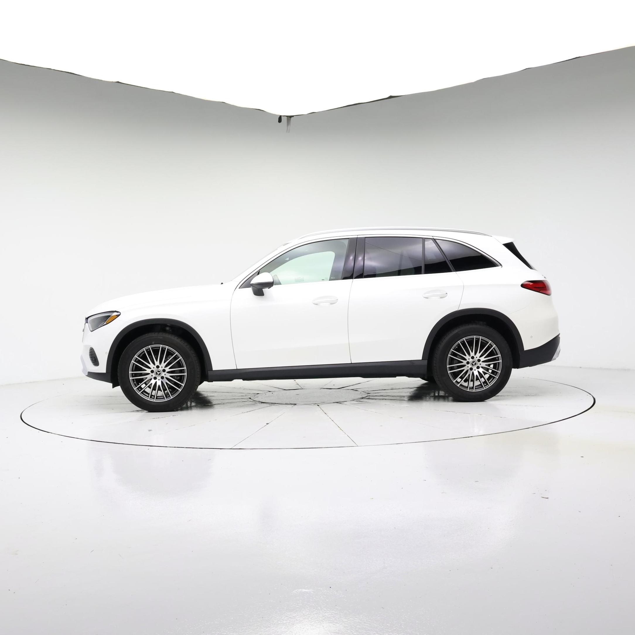 Thumbnail: 2025 Mercedes-Benz GLC - 3