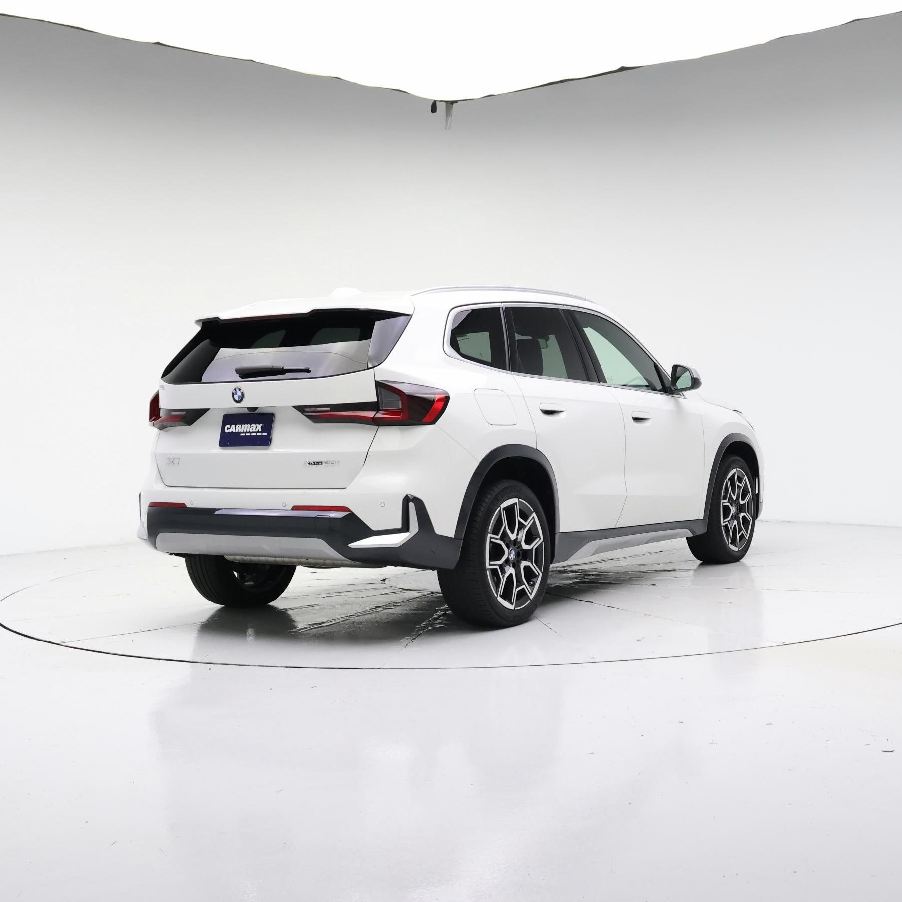 Thumbnail: 2024 BMW X1 - 8