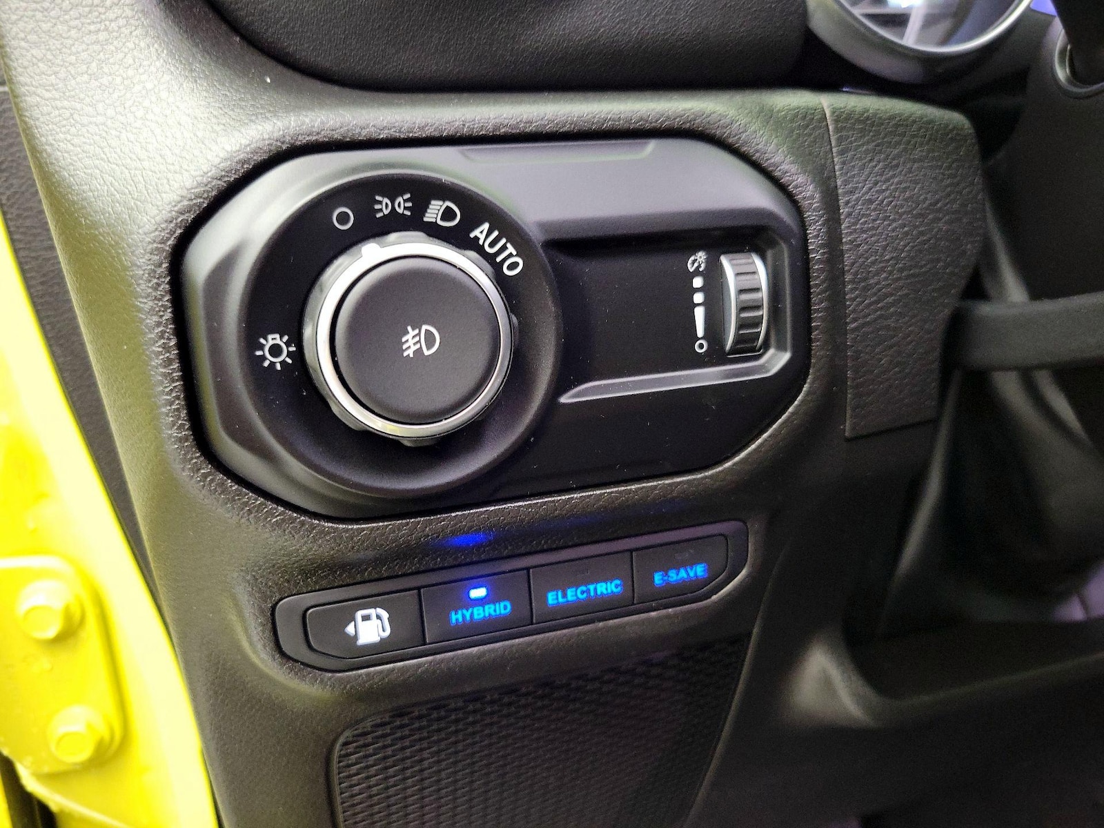 2023 Jeep Wrangler 4xe Sahara 4XE - Photo 14