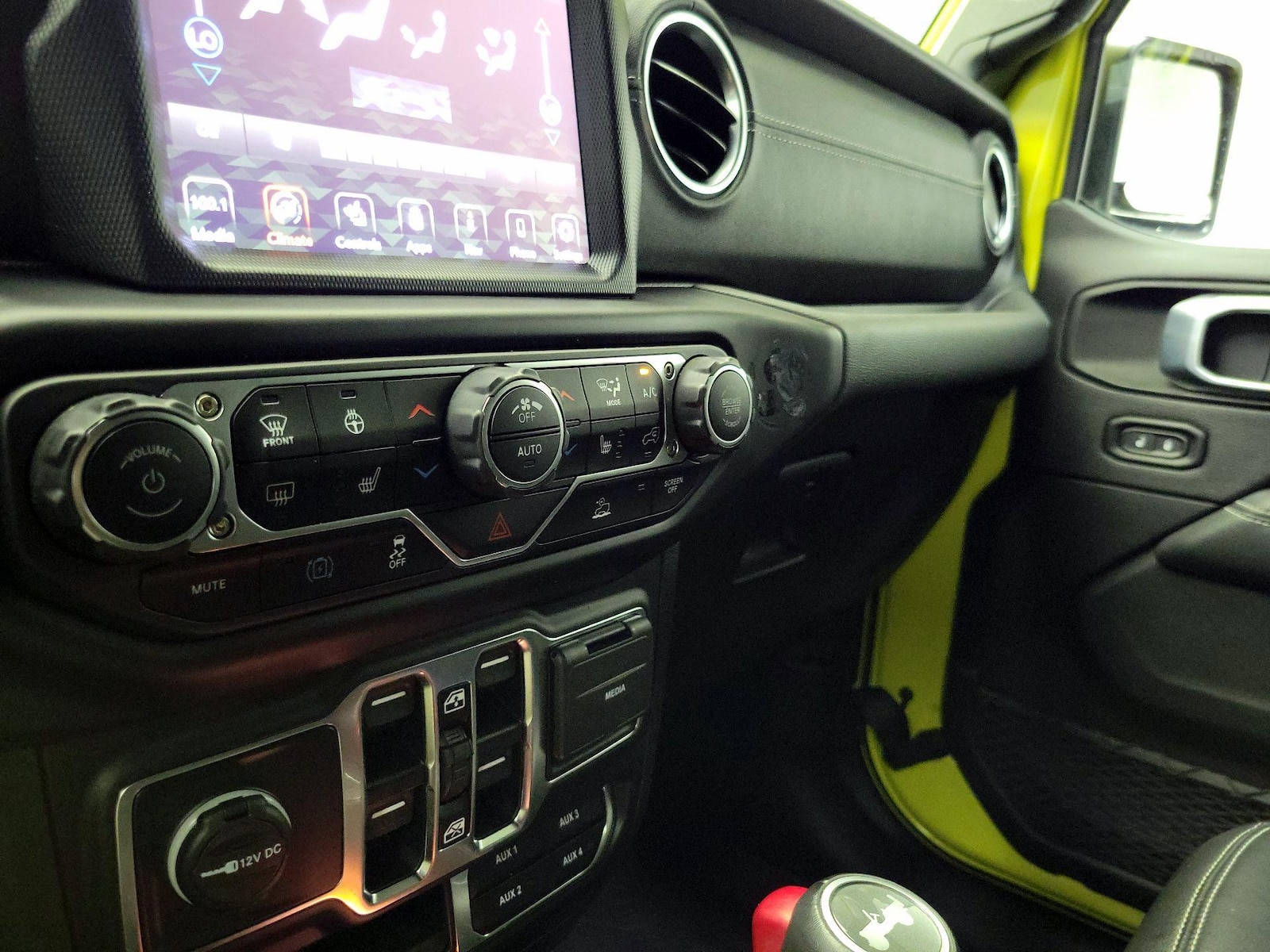2023 Jeep Wrangler 4xe Sahara 4XE - Photo 18
