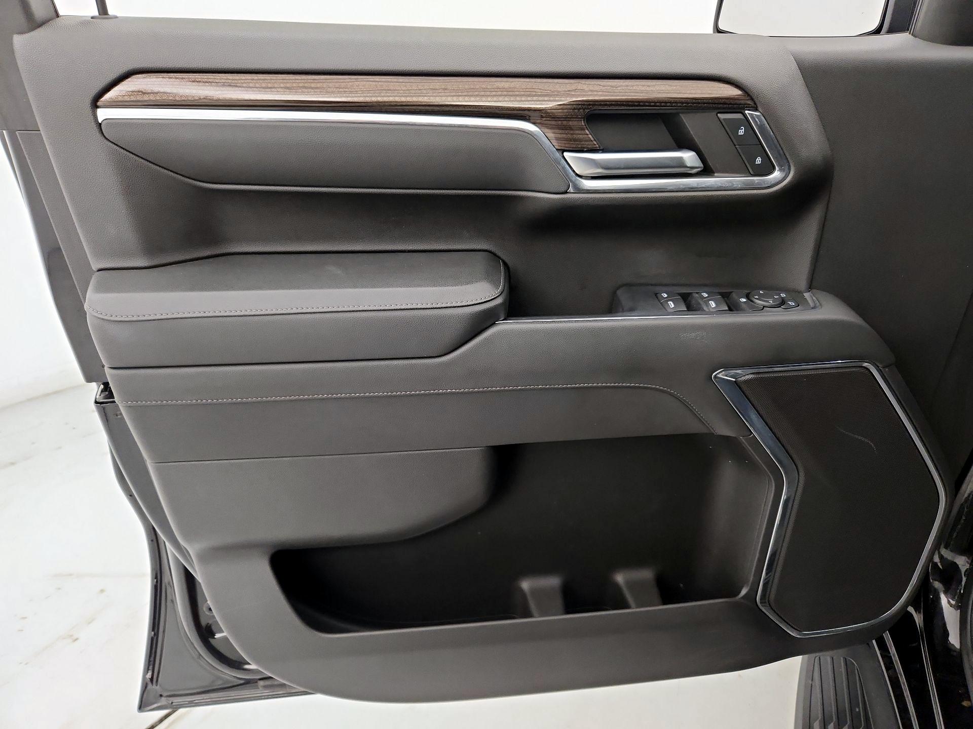 Thumbnail: 2023 Chevrolet Silverado 1500 - 12