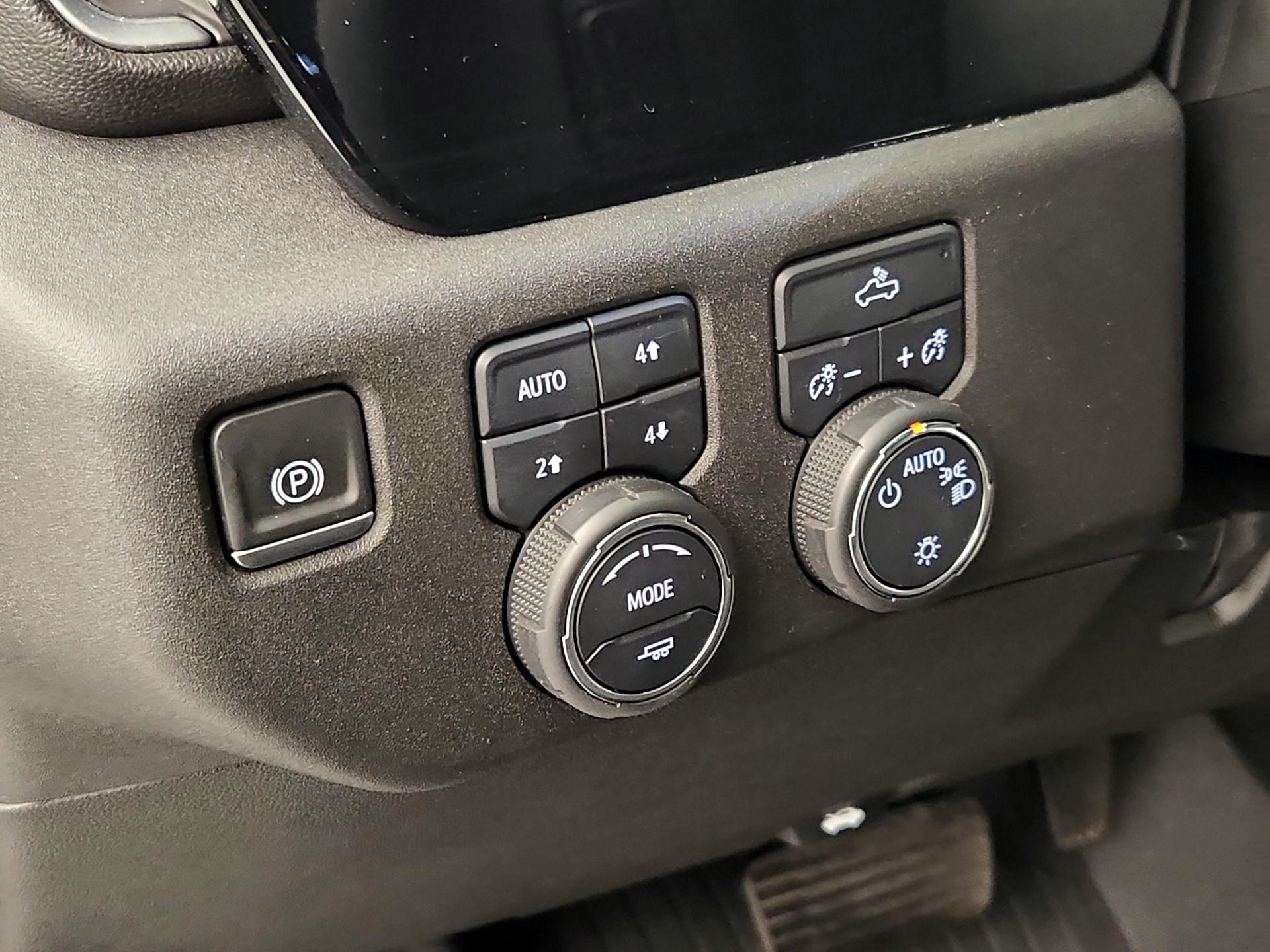 Thumbnail: 2023 Chevrolet Silverado 1500 - 13