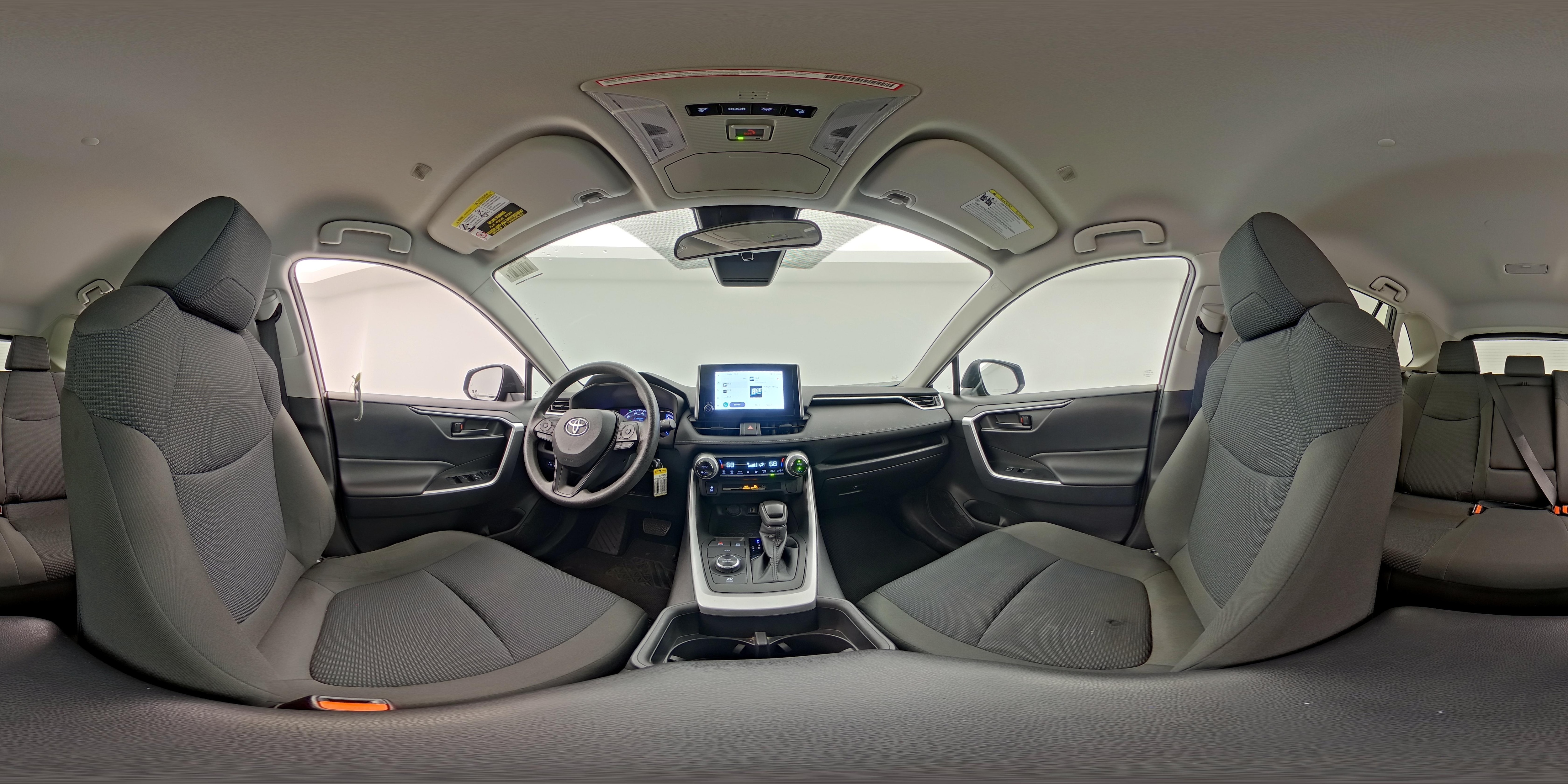 2023 Toyota RAV4 LE - Photo 24