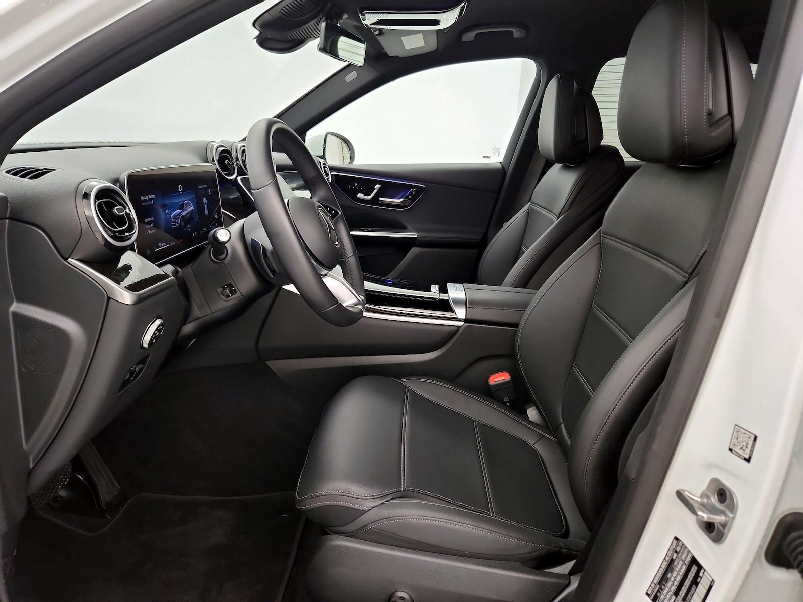 2025 Mercedes-Benz GLC Base - Photo 12