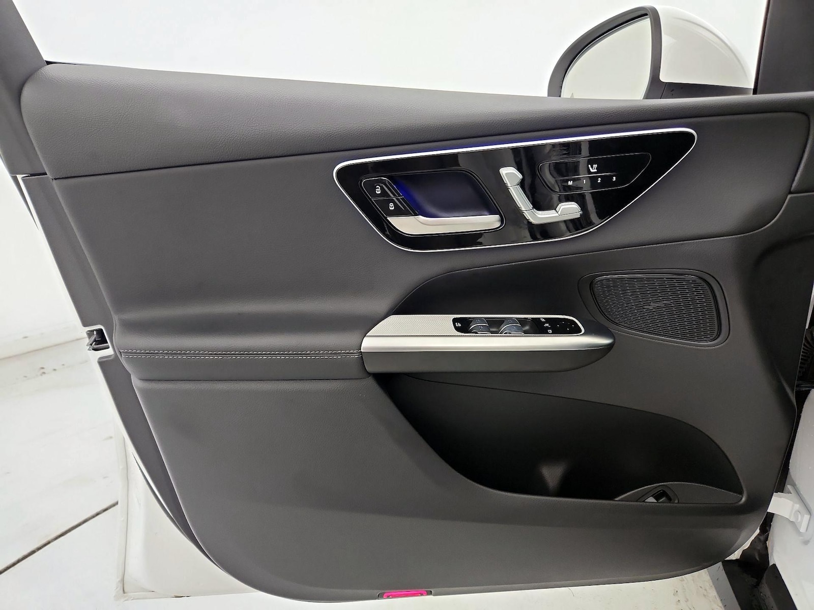 2025 Mercedes-Benz GLC Base - Photo 13