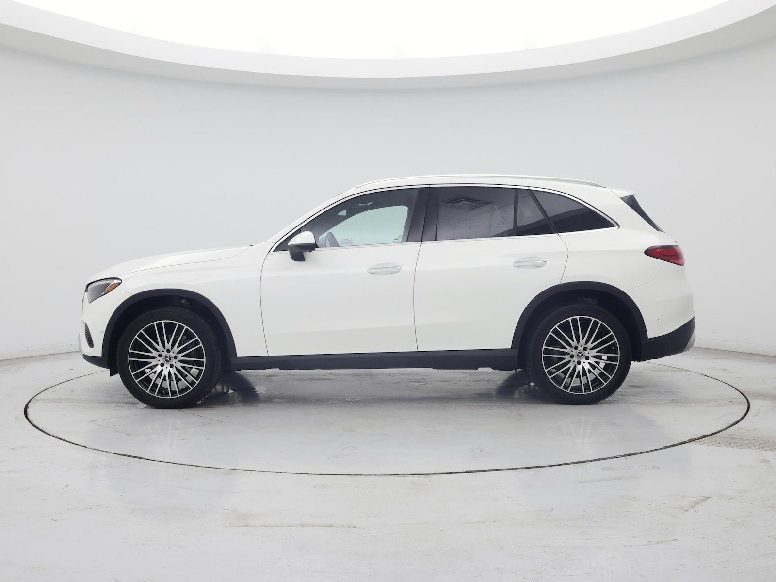 2025 Mercedes-Benz GLC Base - Photo 4