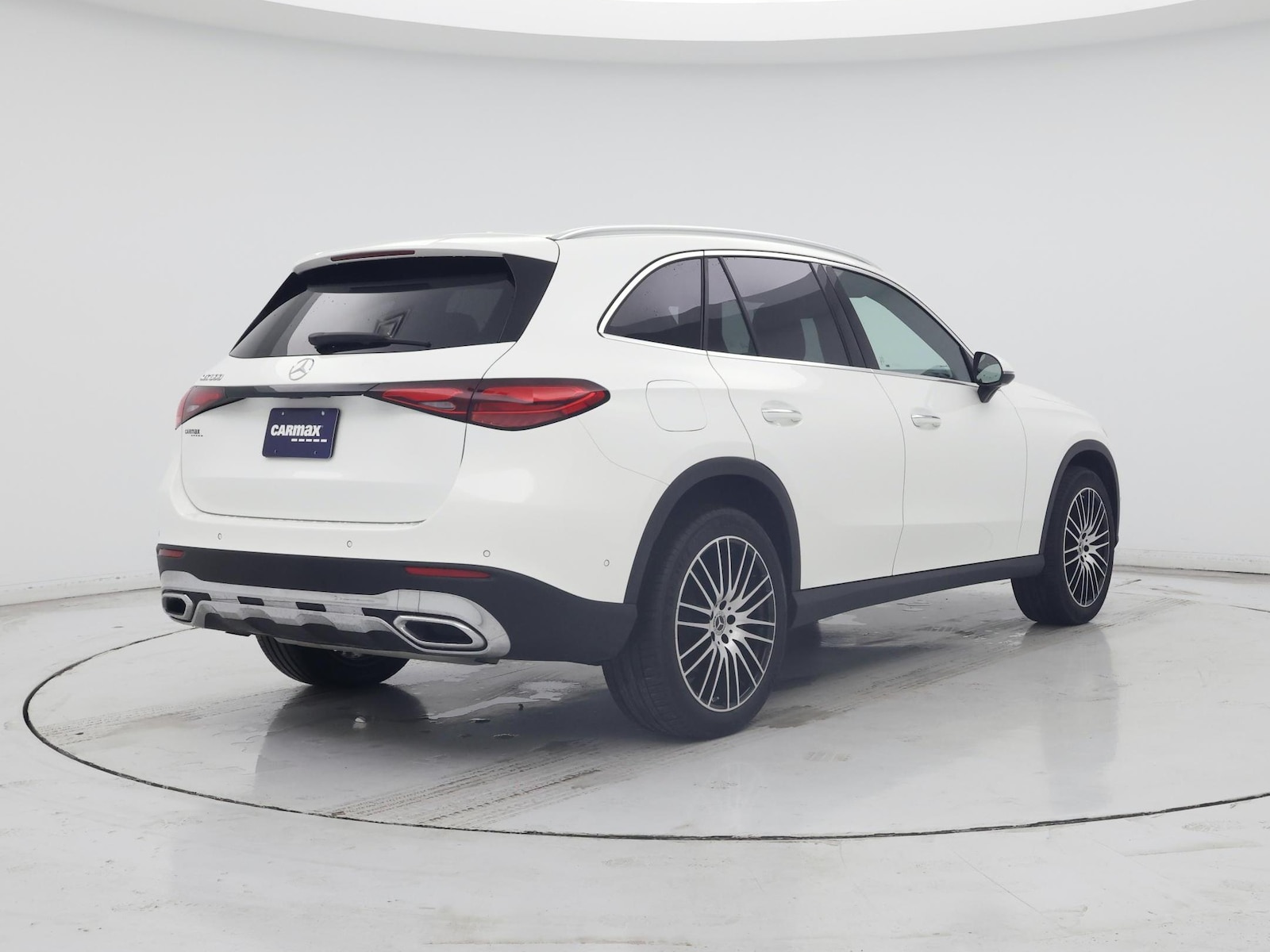 2025 Mercedes-Benz GLC Base - Photo 9