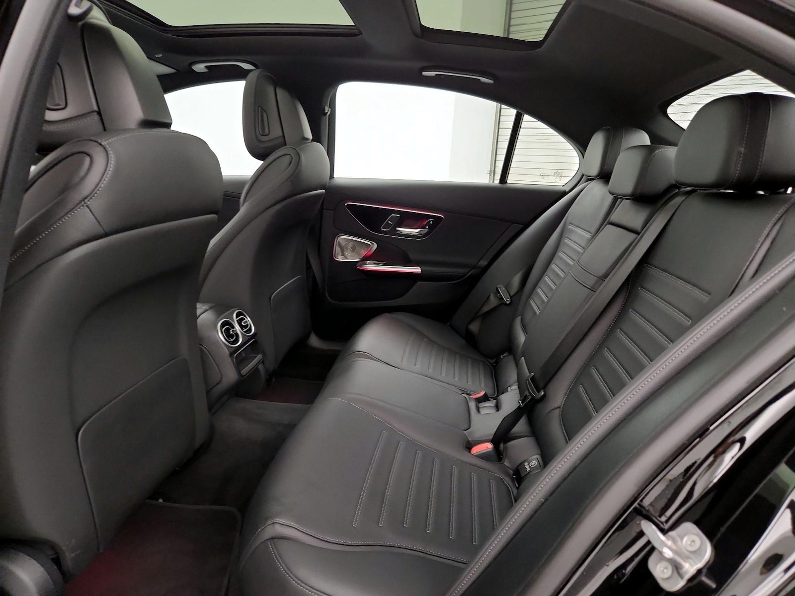 2025 Mercedes-Benz C-Class Sedan C 300 - Photo 22