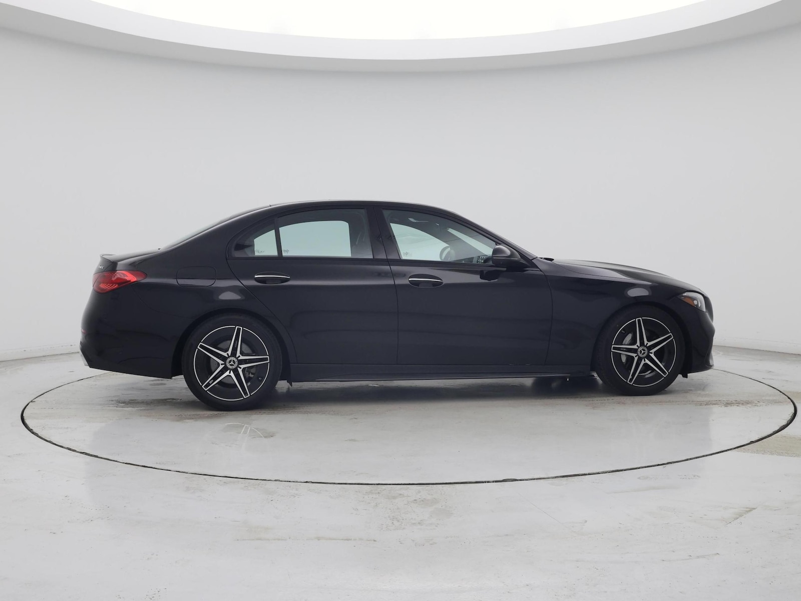 2025 Mercedes-Benz C-Class Sedan C 300 - Photo 8