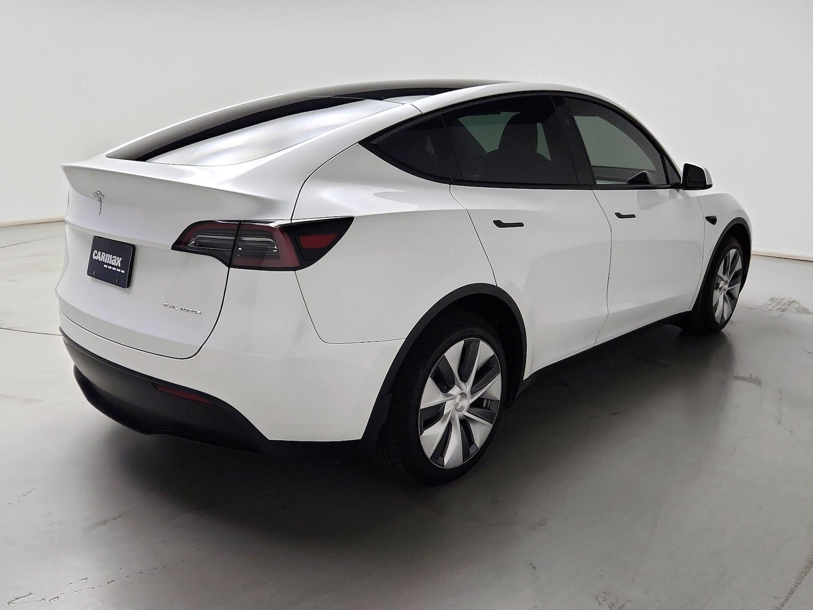 2024 Tesla Model Y Long Range - Photo 5